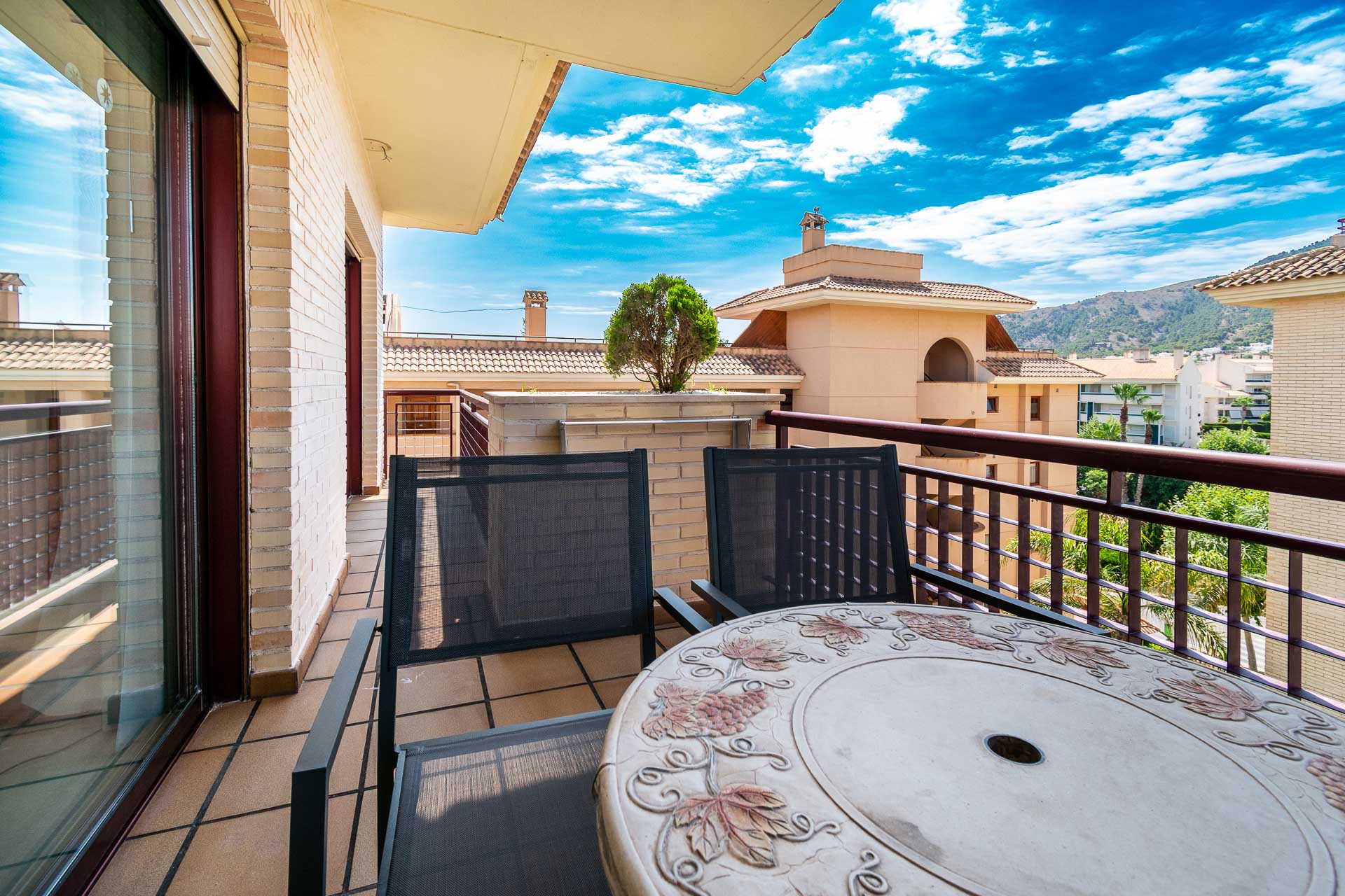 Apartment Capacity 6 Three Bedroom