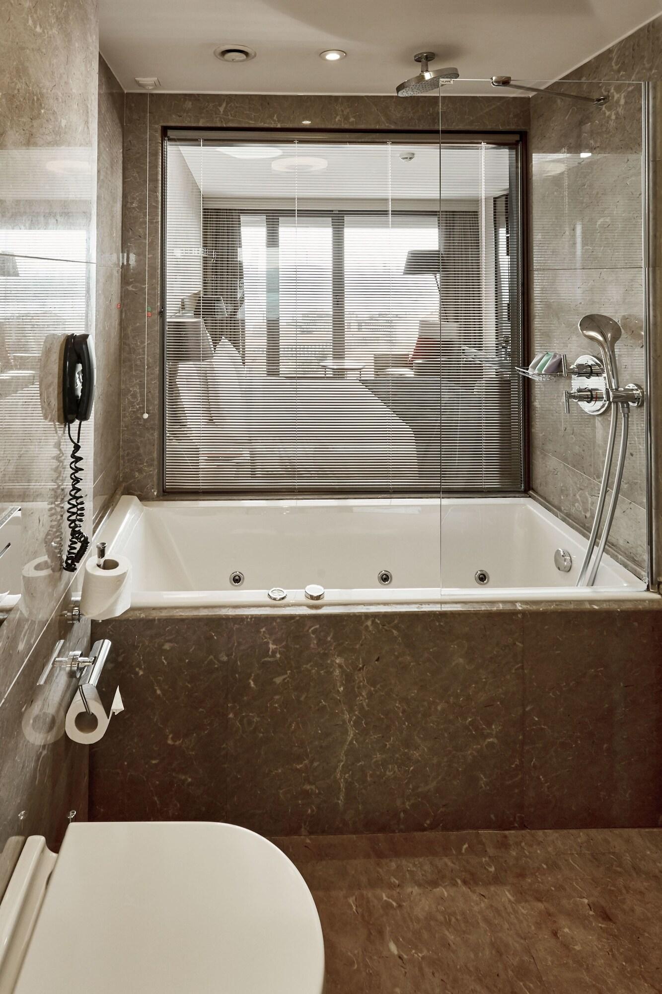 Suite with Double Bed