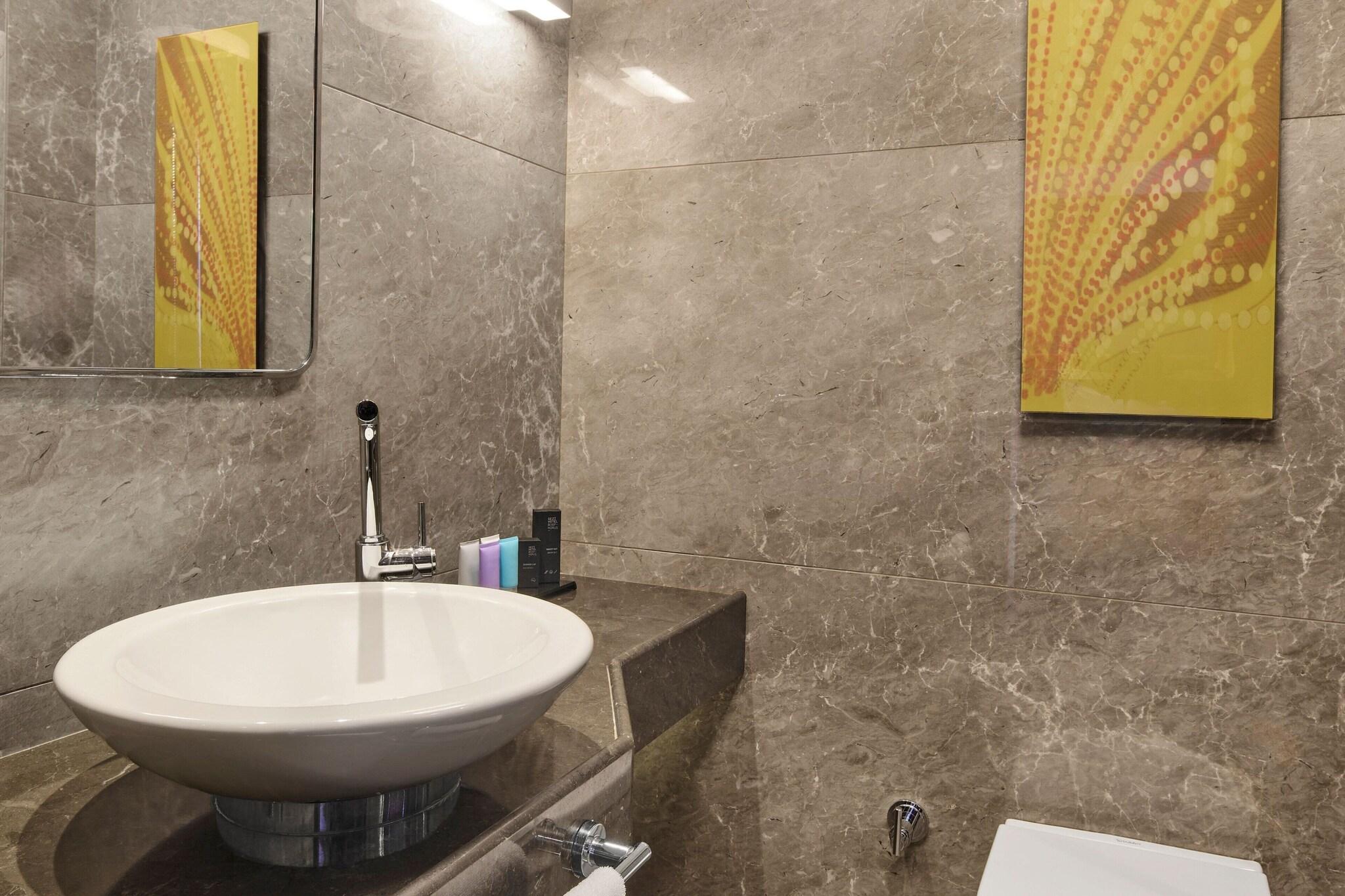 Twin Deluxe Park View