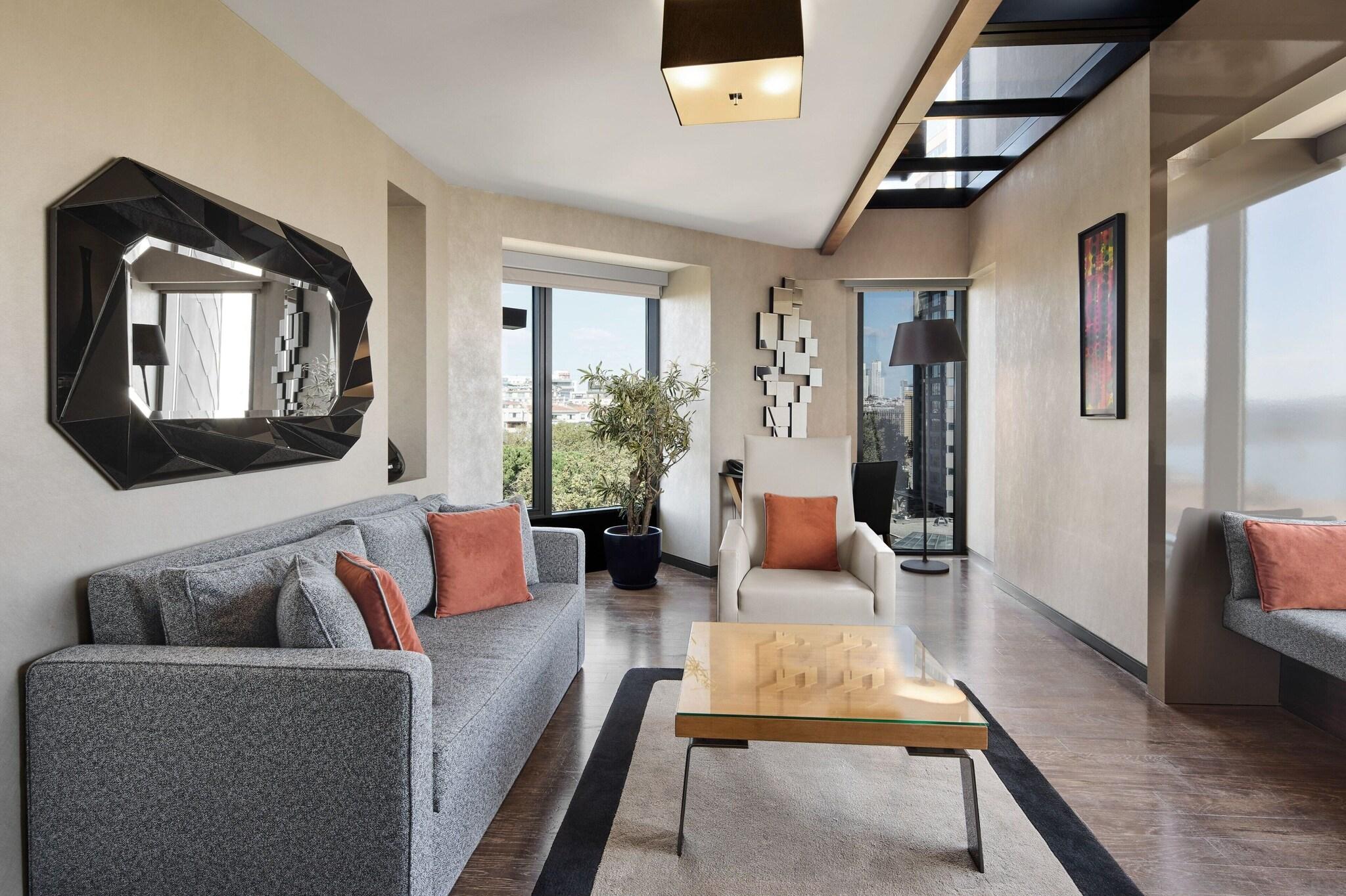 Suite One Bedroom with Views