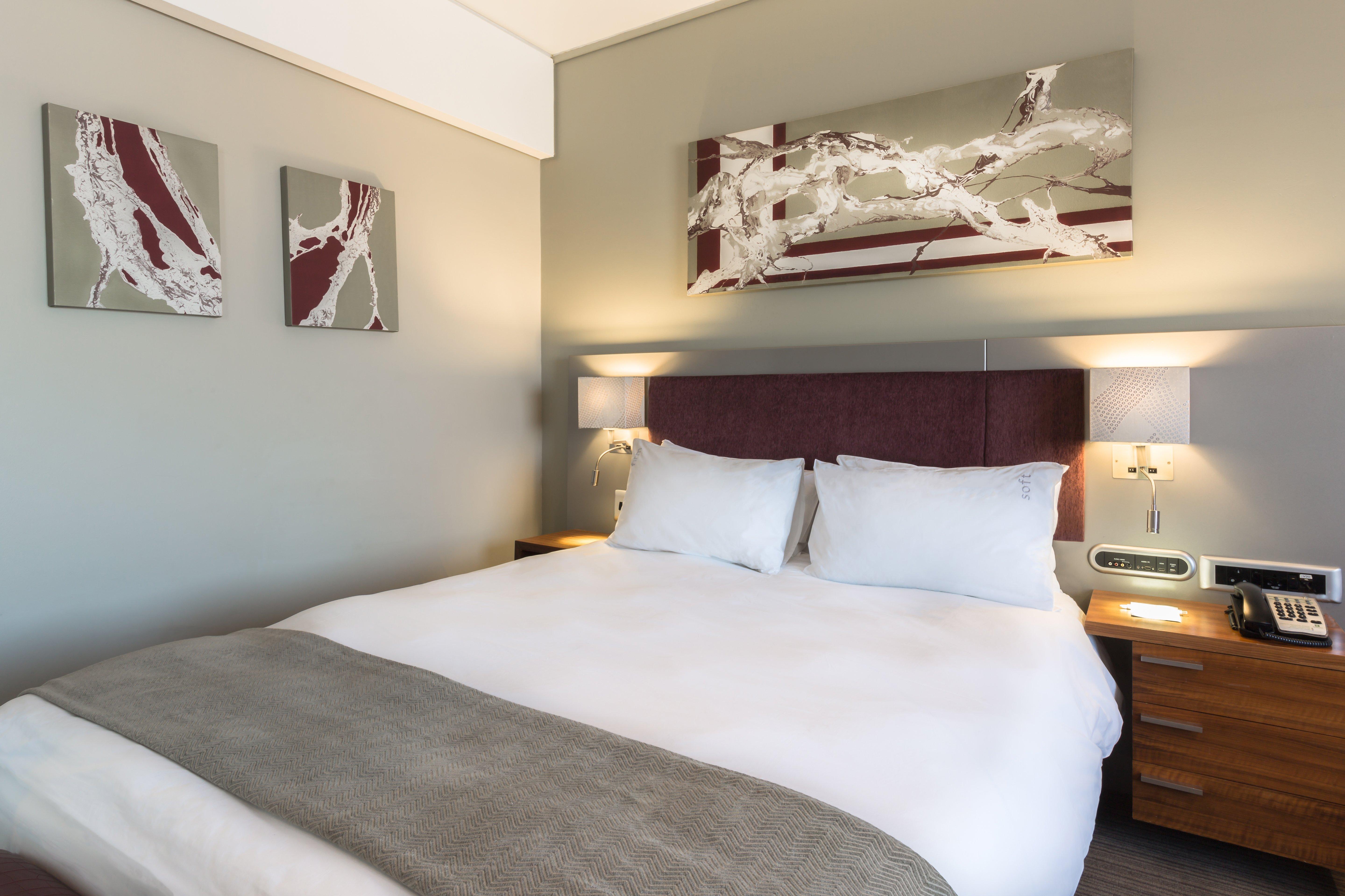 Double Queen Size Bed