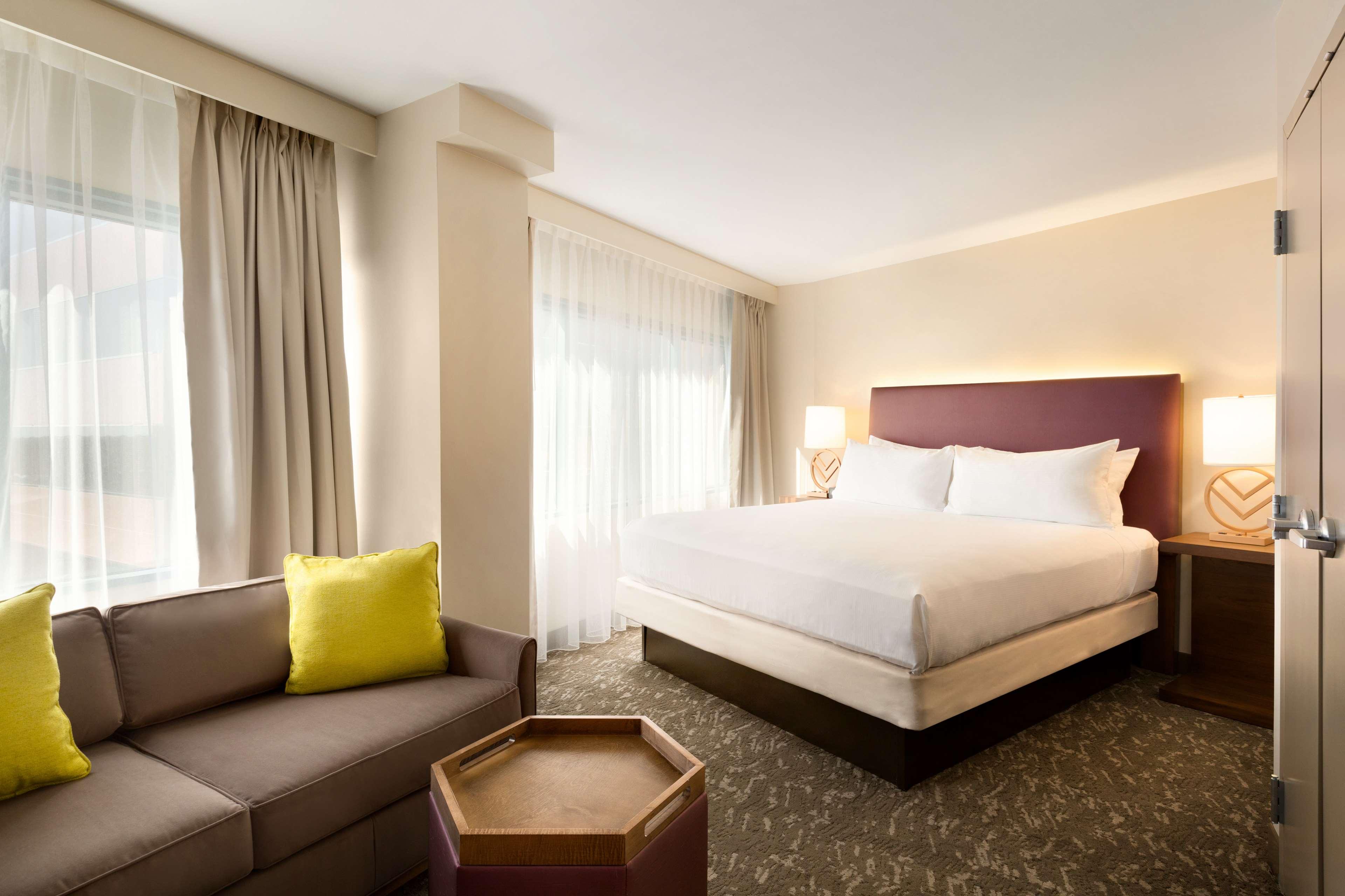 Studio King Size Bed