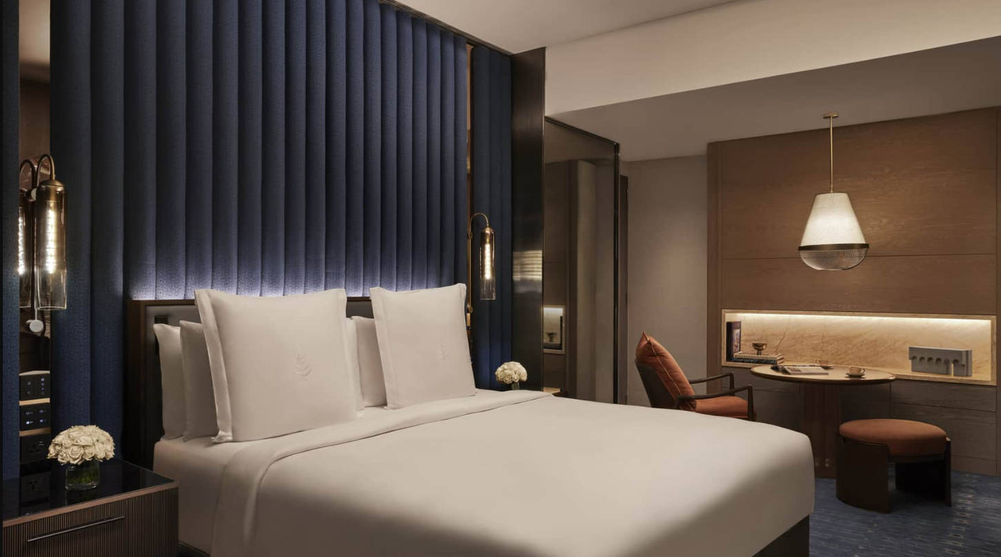 Double Deluxe King Bed