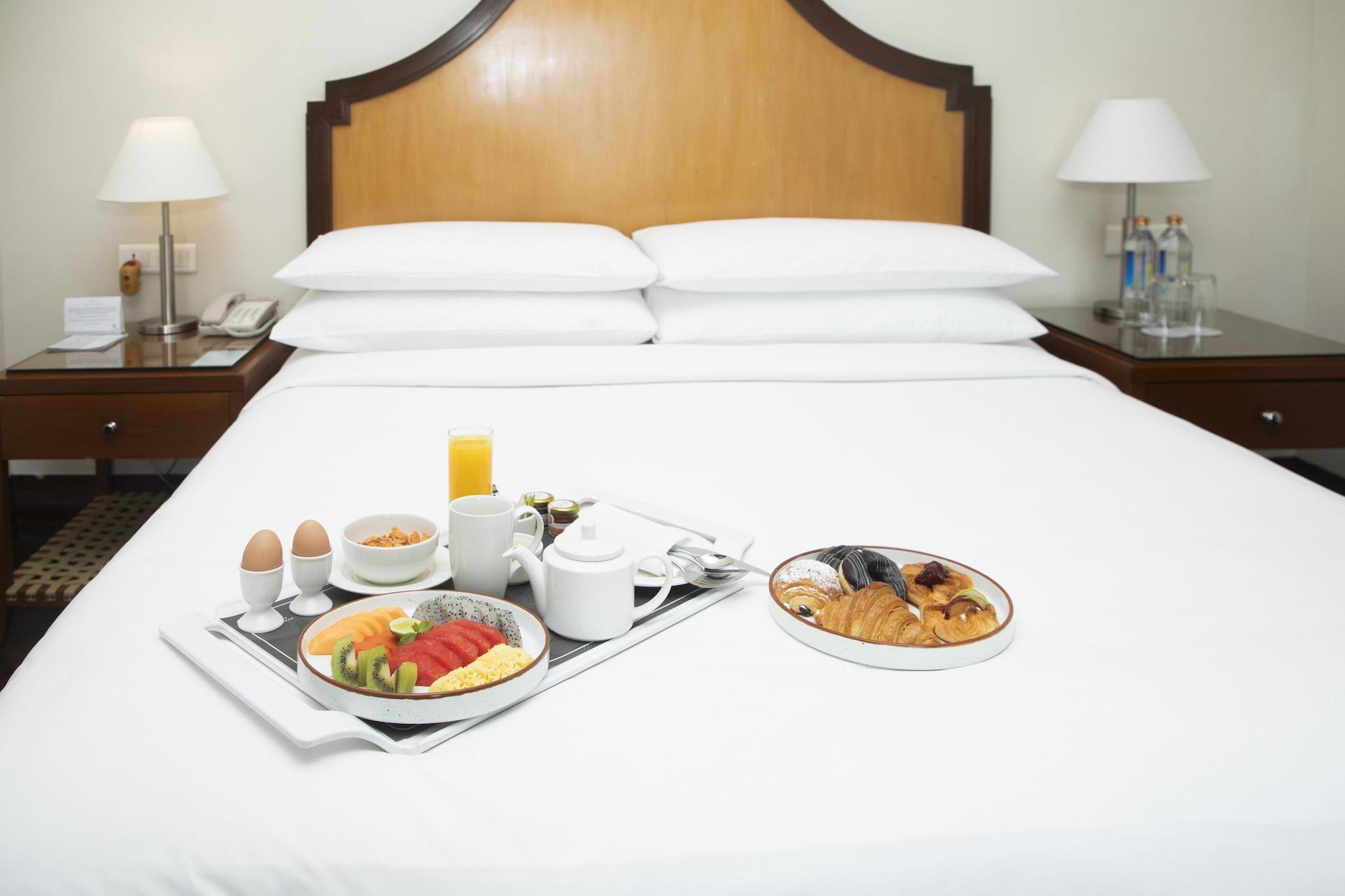 Double King Size Bed