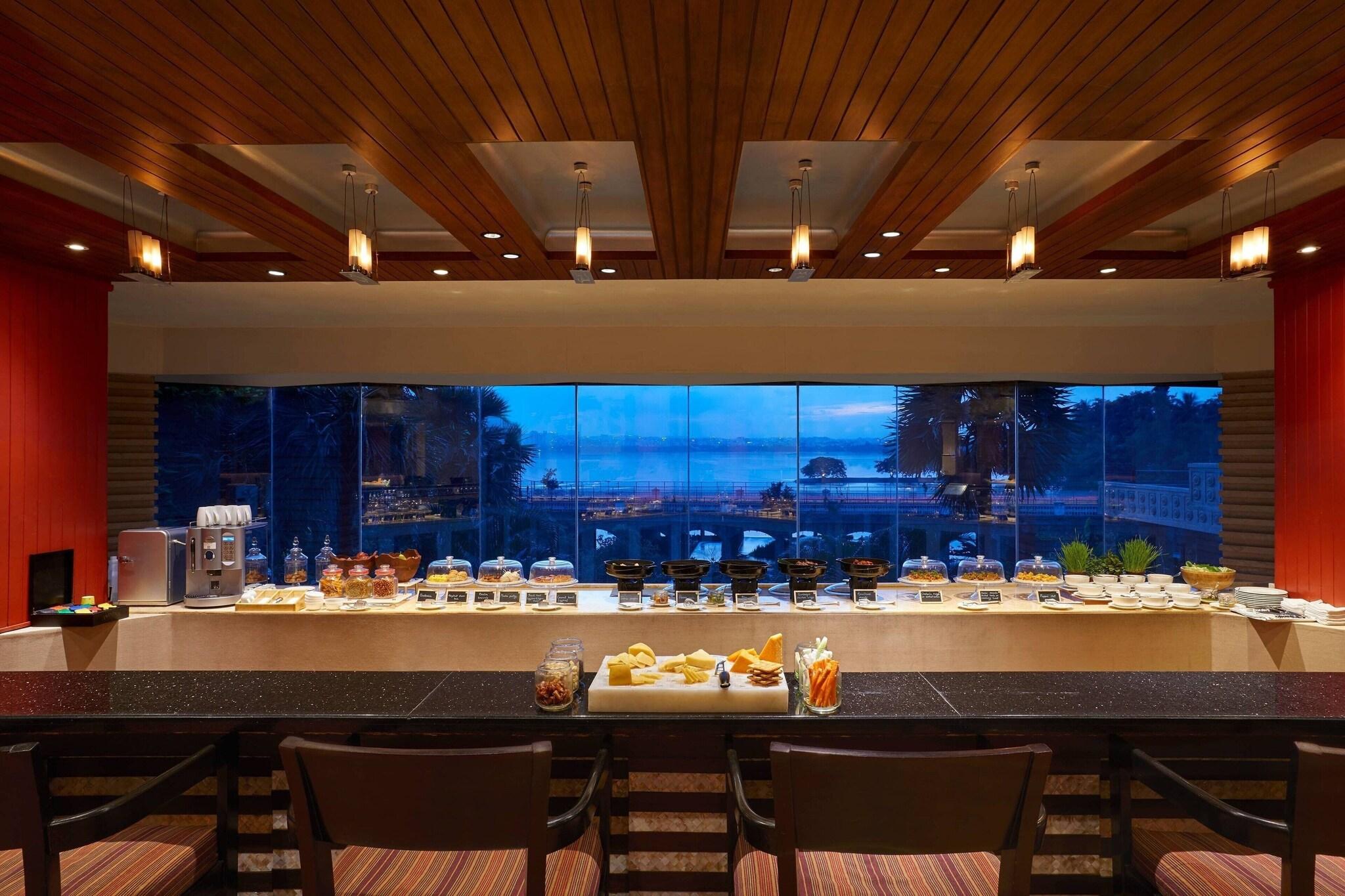 Quadruple Deluxe Executive