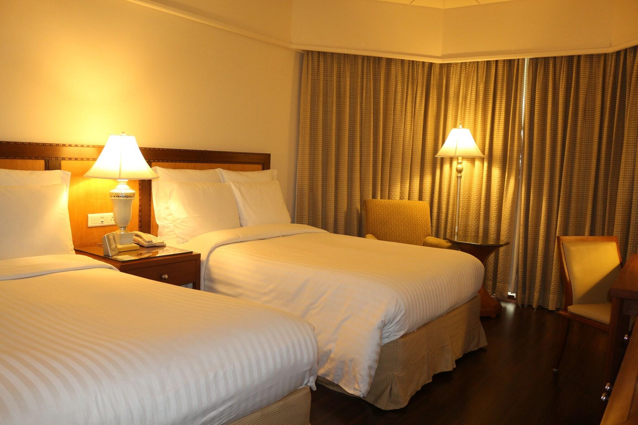 Double Executive King Bed