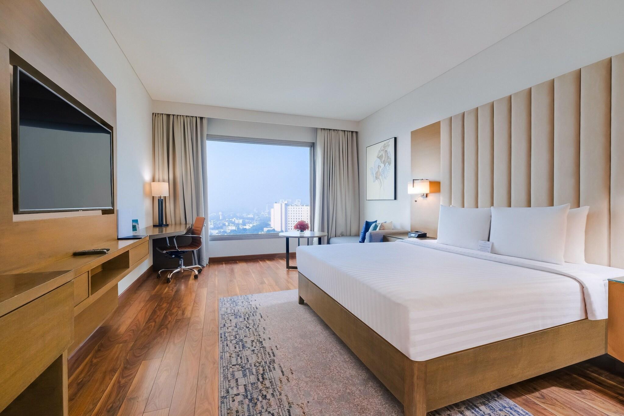 Double Club King Bed