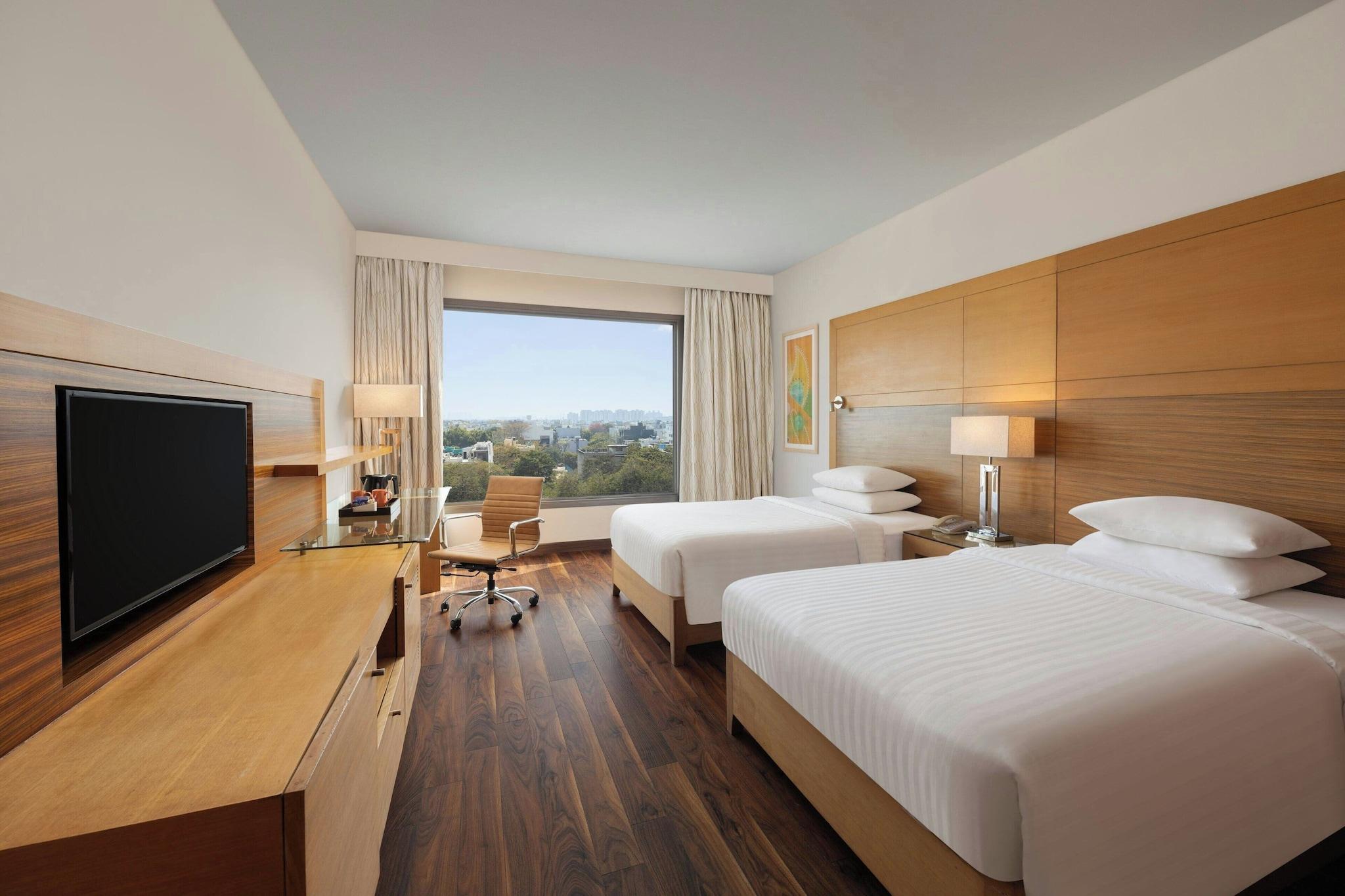 Double King Bed Non Smoking