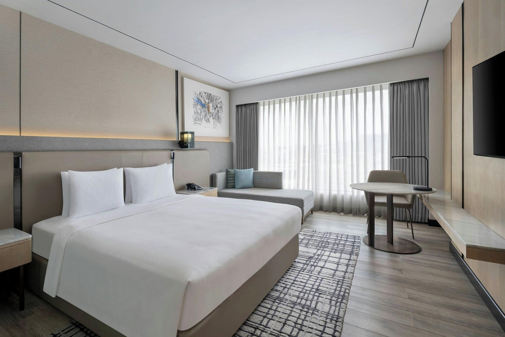 Double Executive King Bed