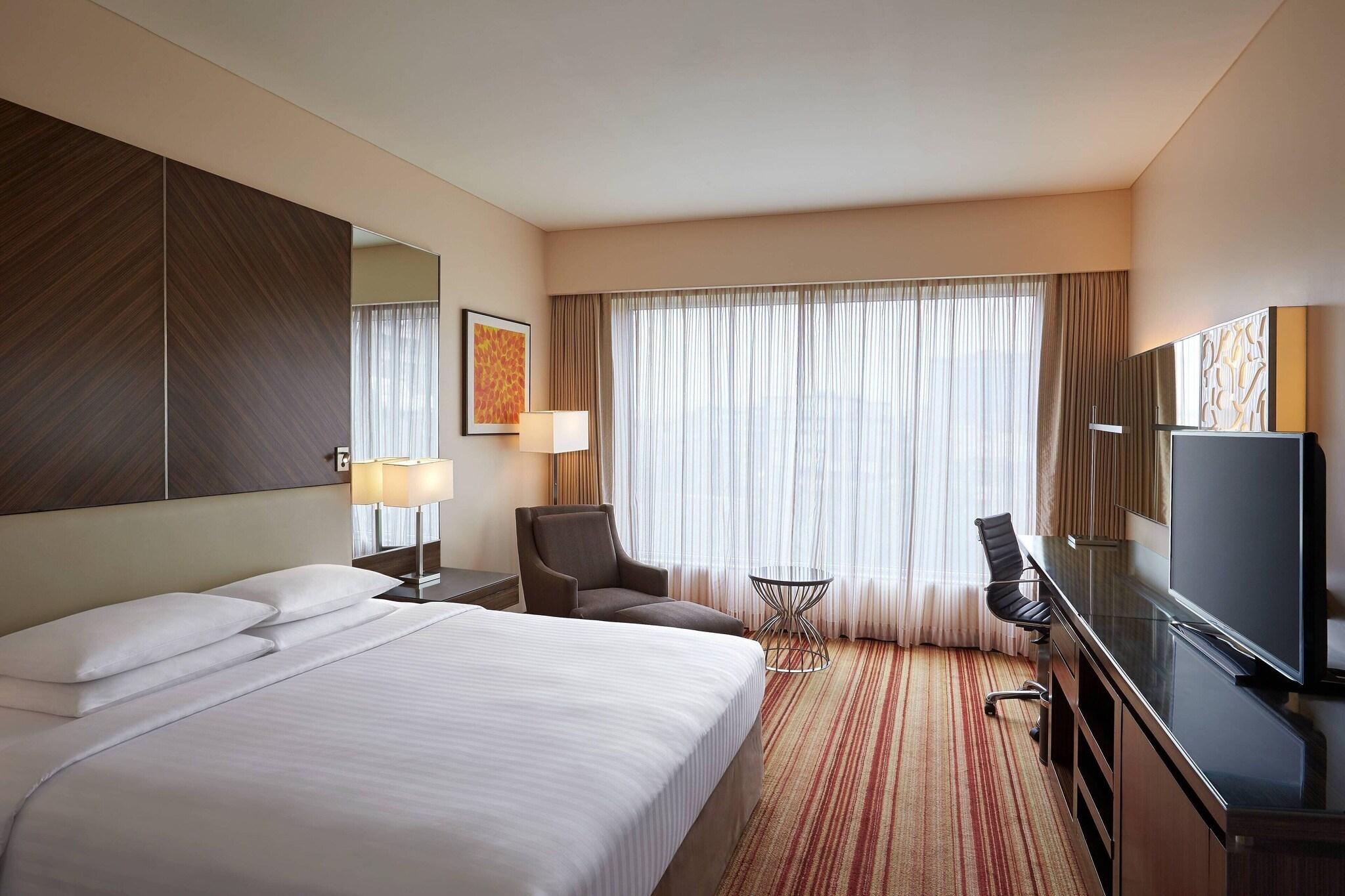 Junior Suite King Bed One Bedroom 