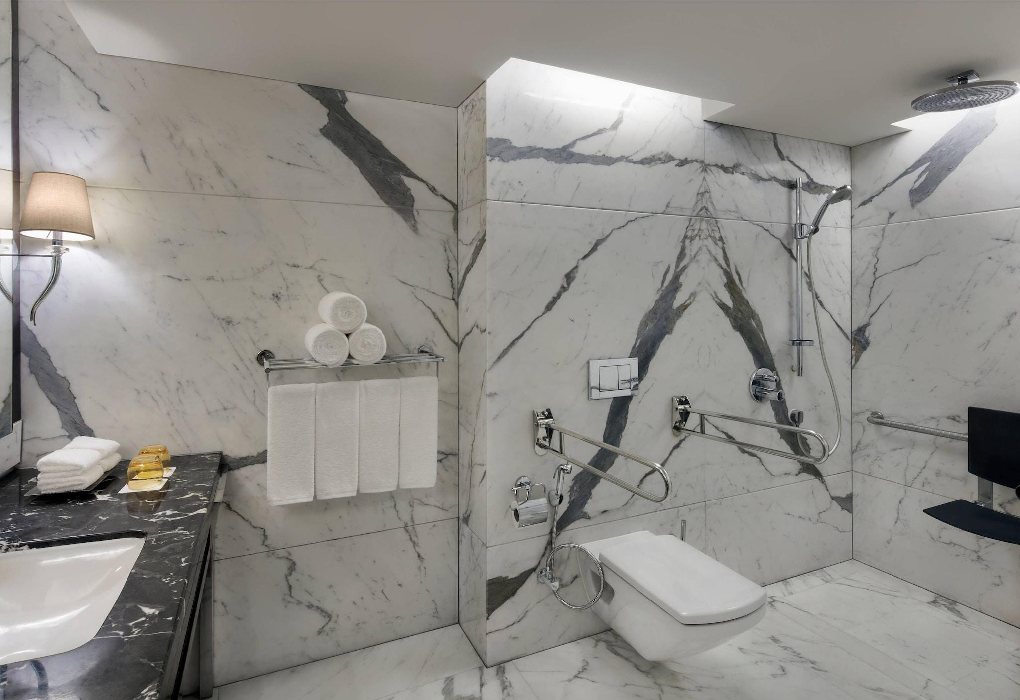 Double City View King Bed