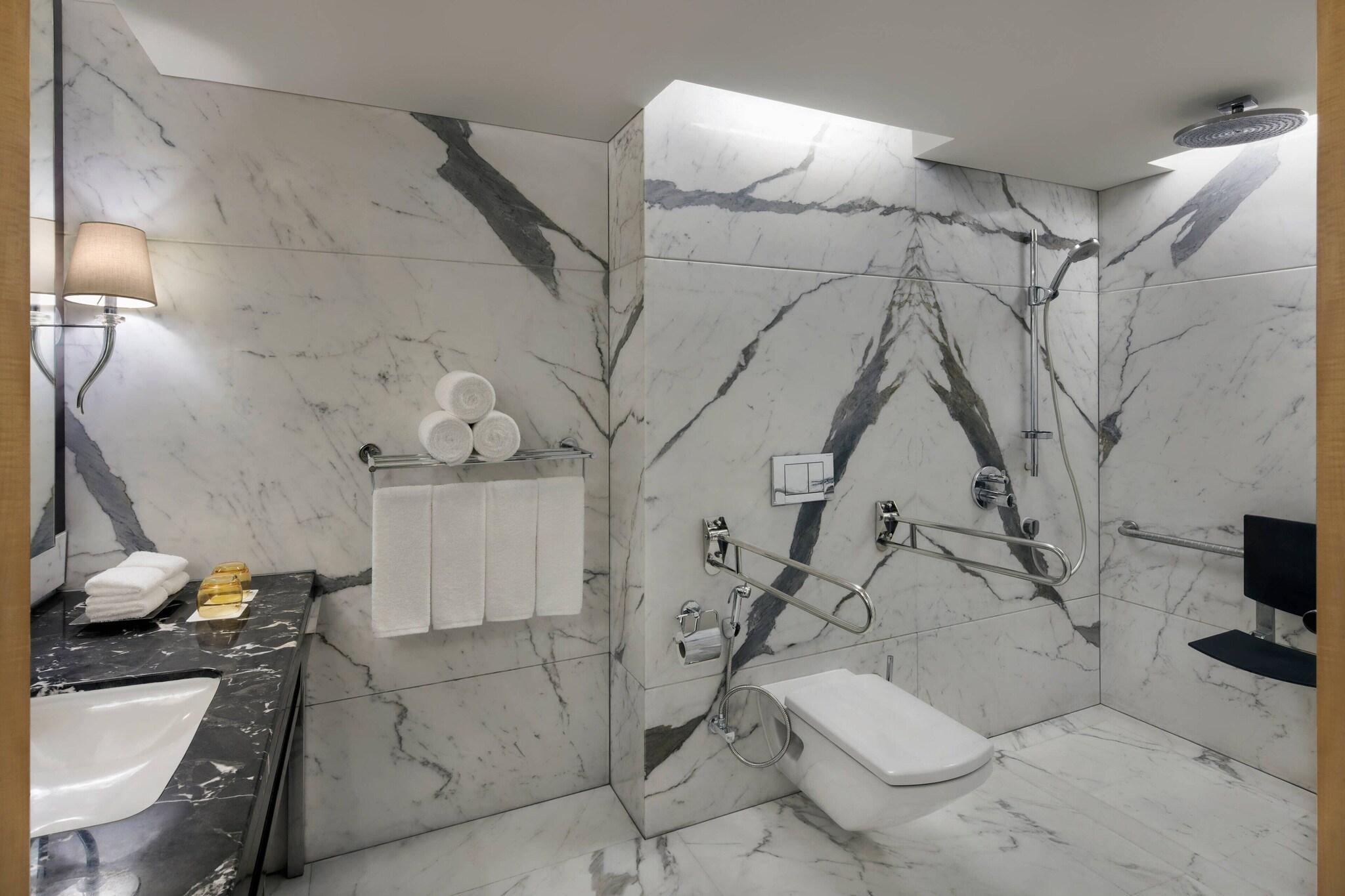 Double City View King Bed