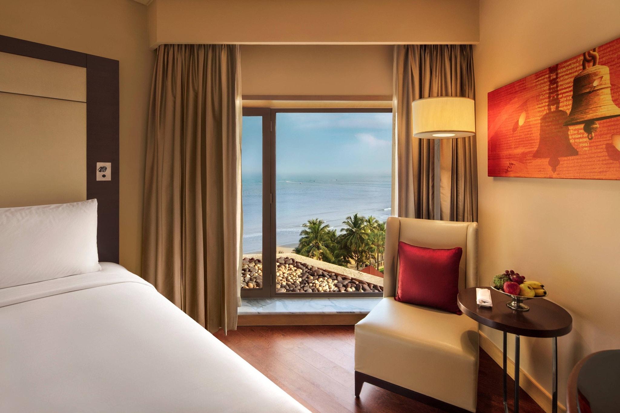 Double Ocean View King Bed