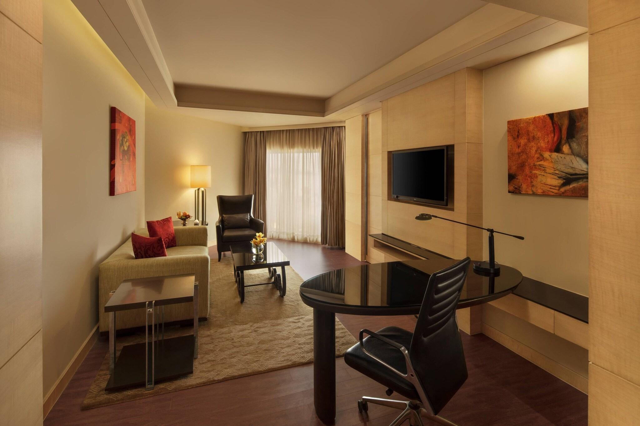 Junior Suite Executive King Bed