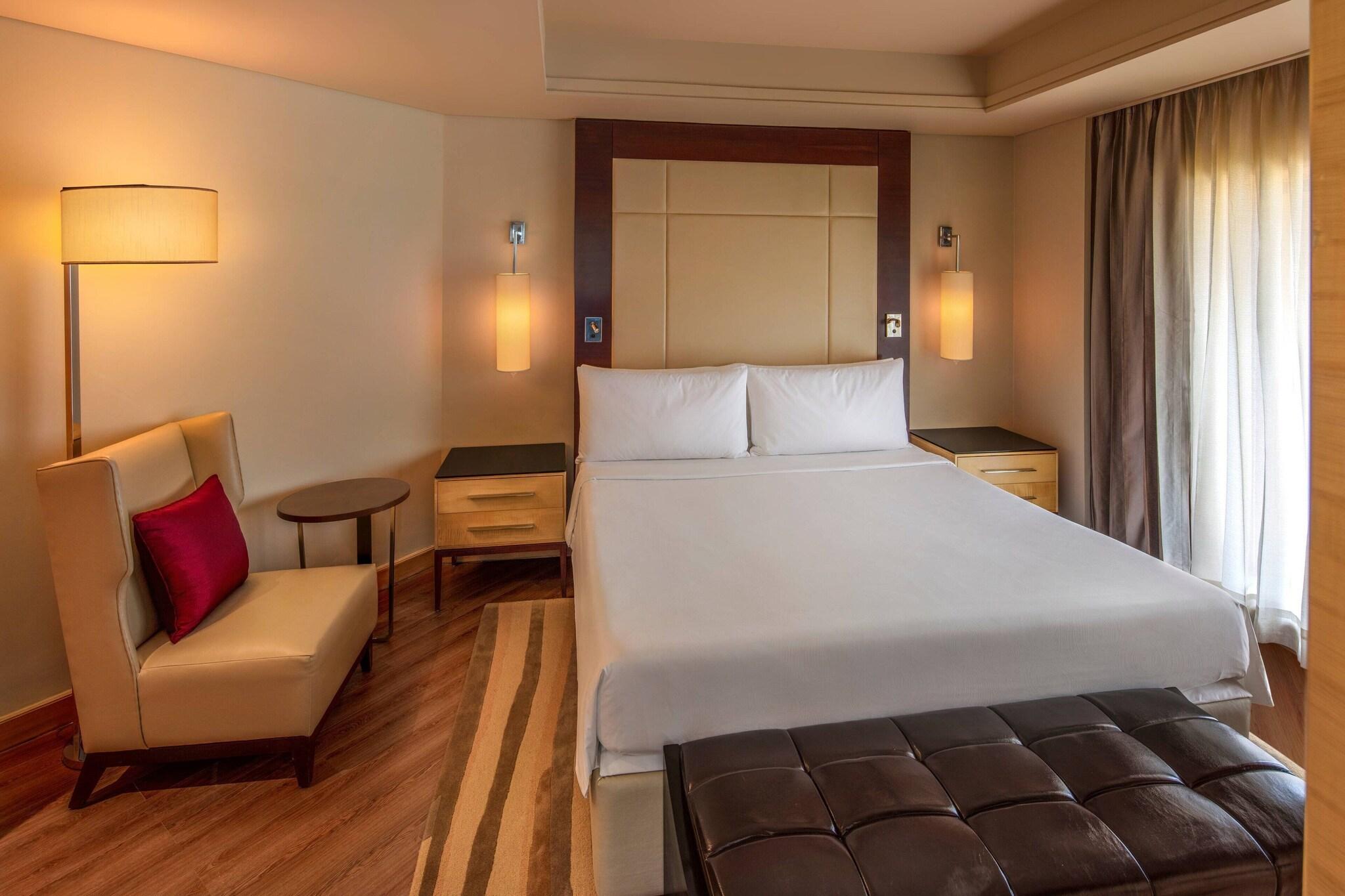 Double Executive King Bed