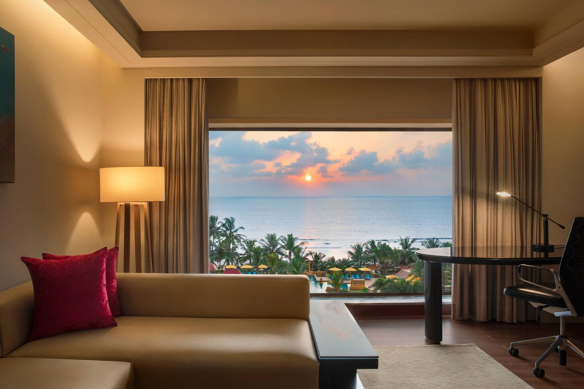 Double City View King Bed