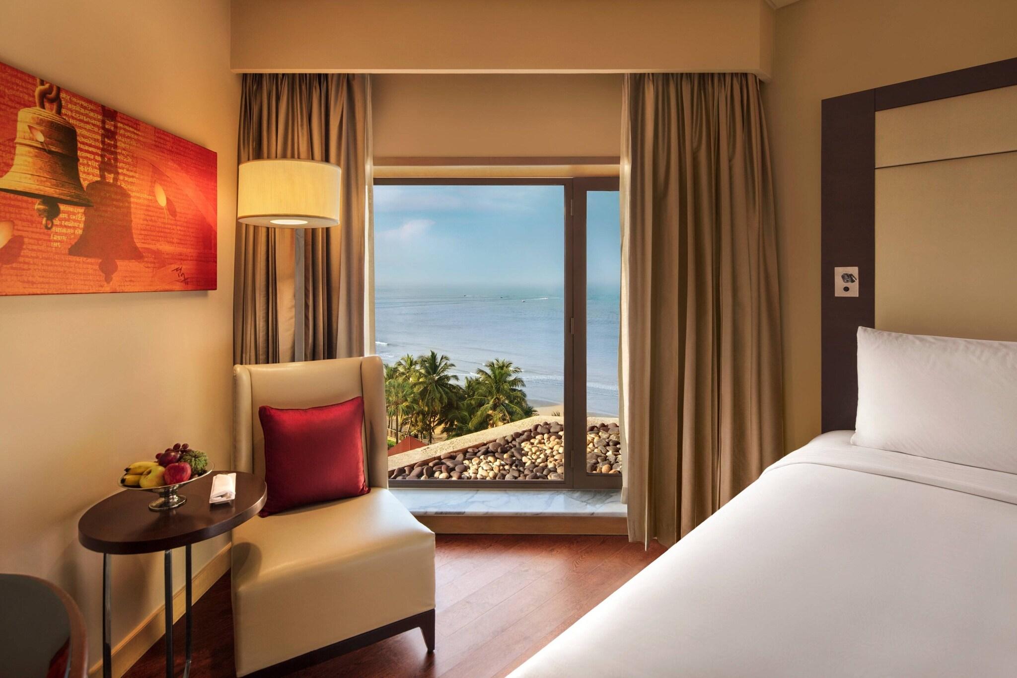 Double City View King Bed