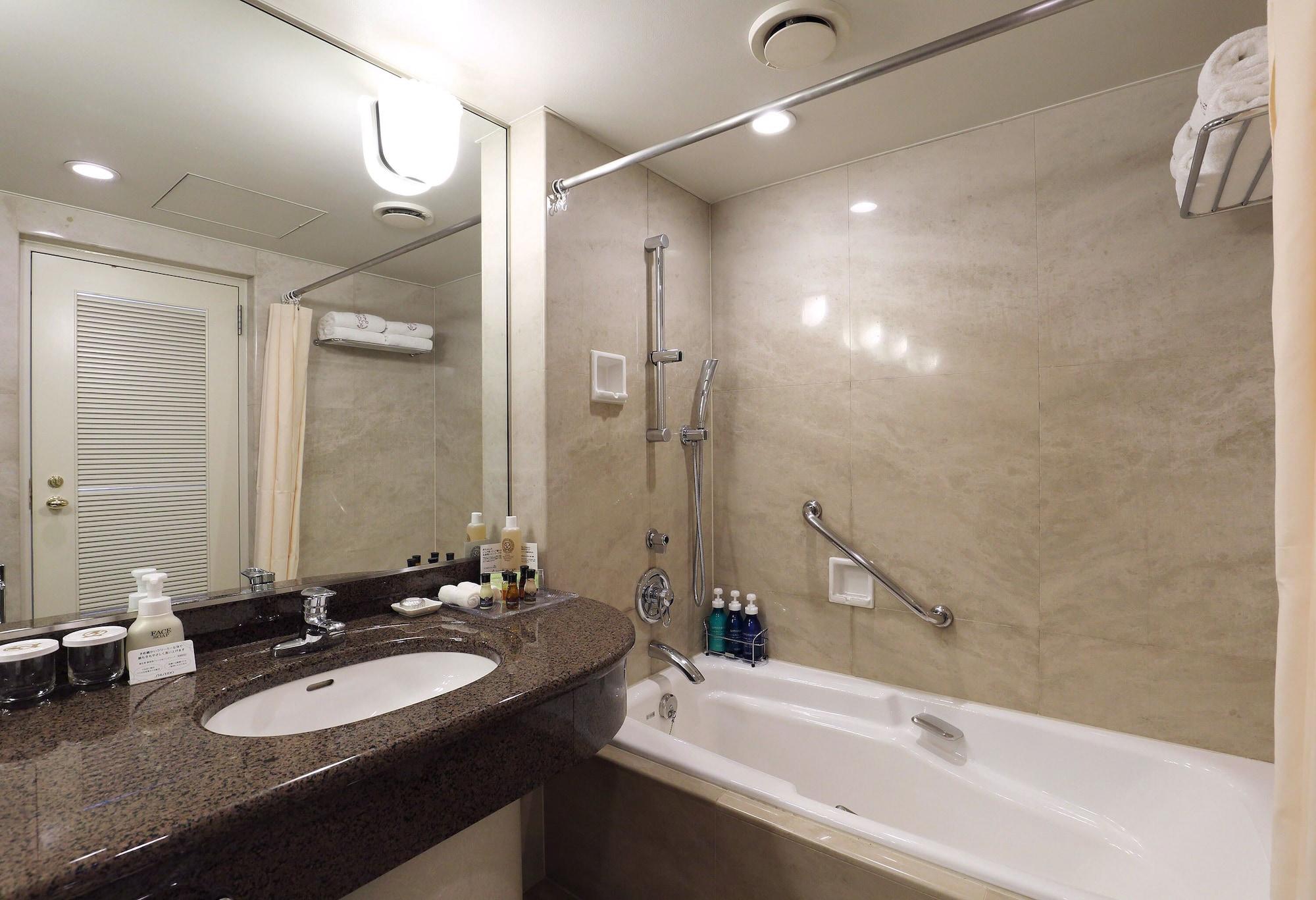 Double Superior Queen Bed