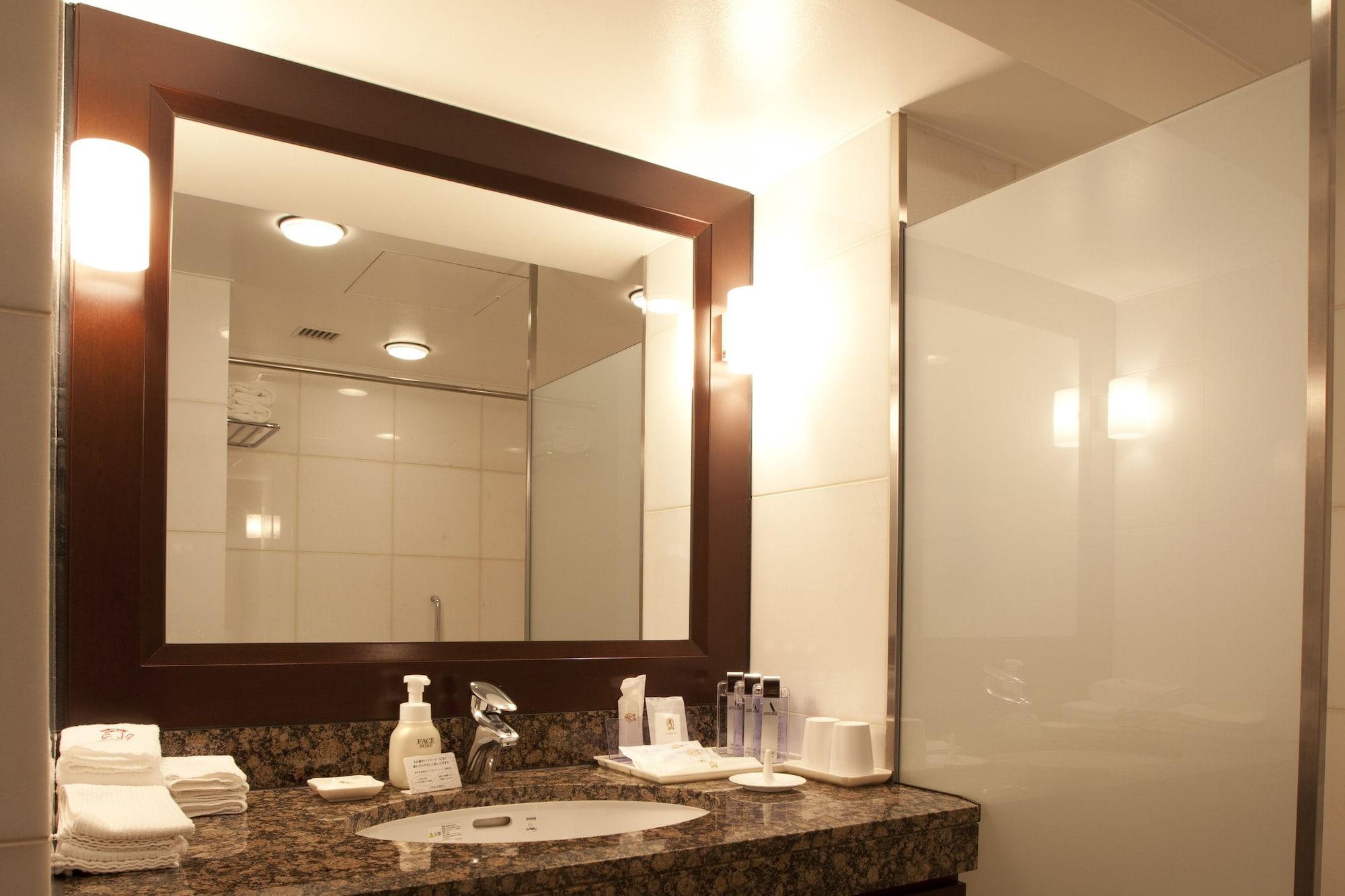 Twin Deluxe Two Beds