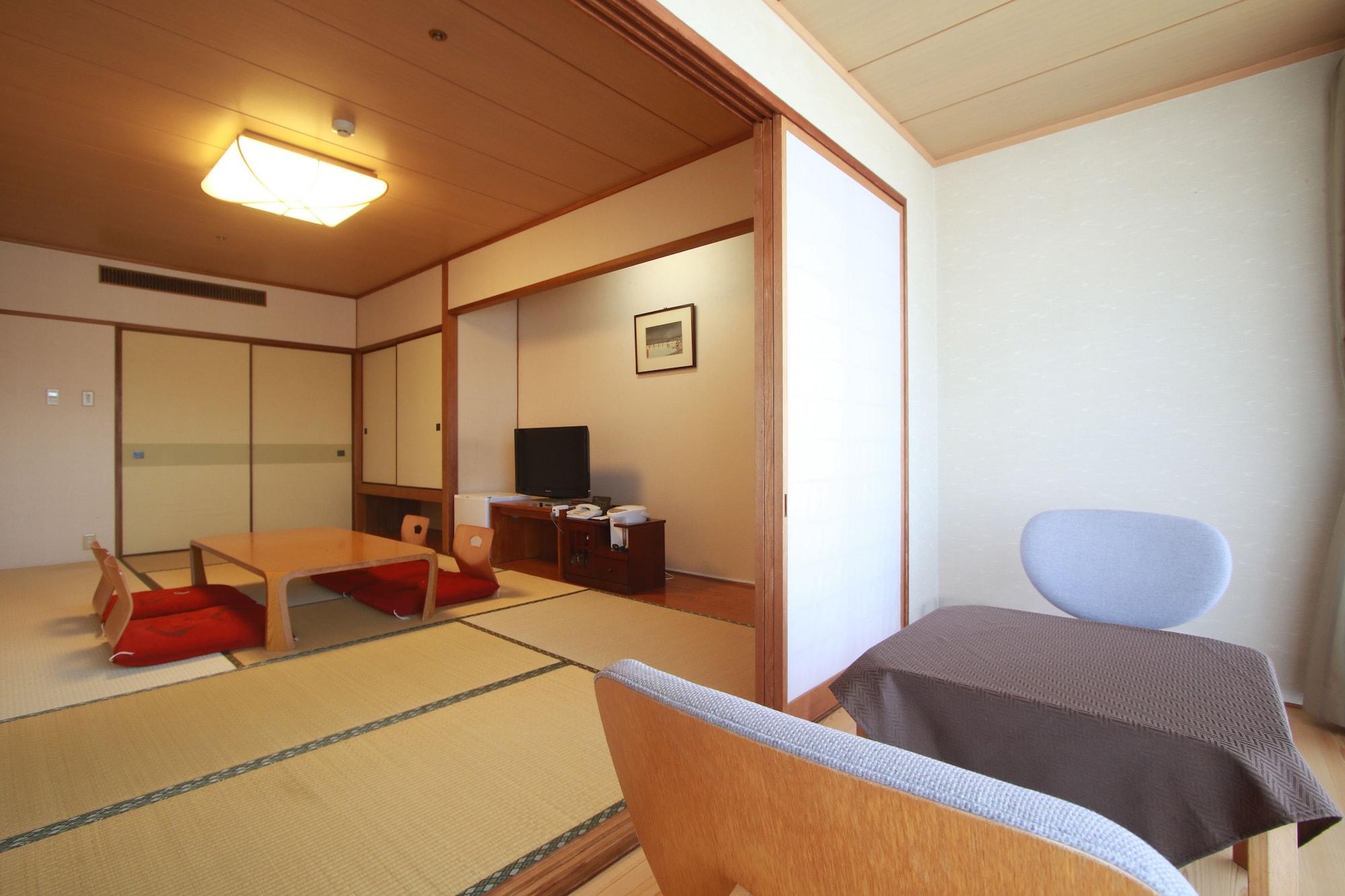 Quadruple Japanese Room