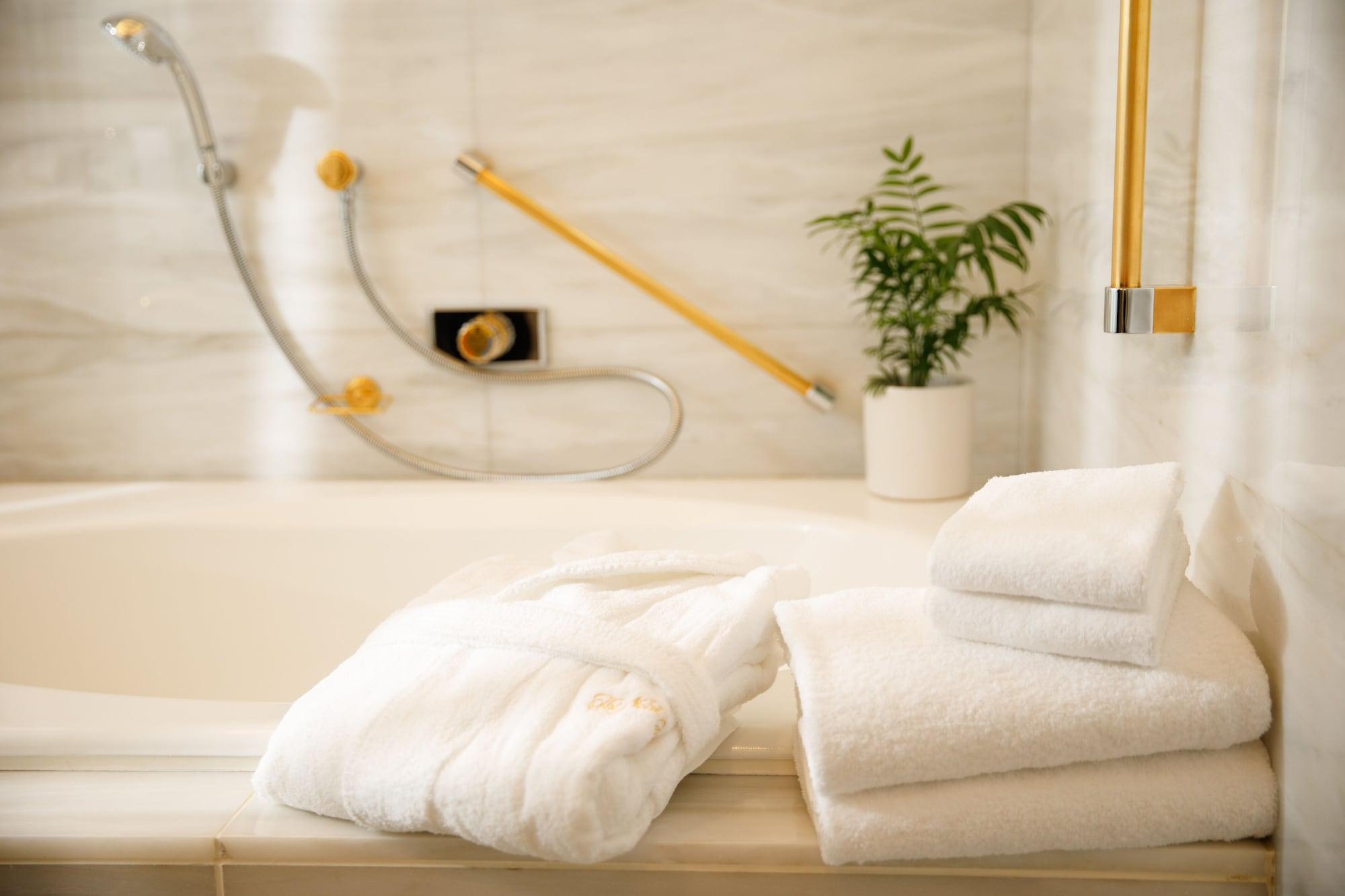 Suite with Double Bed