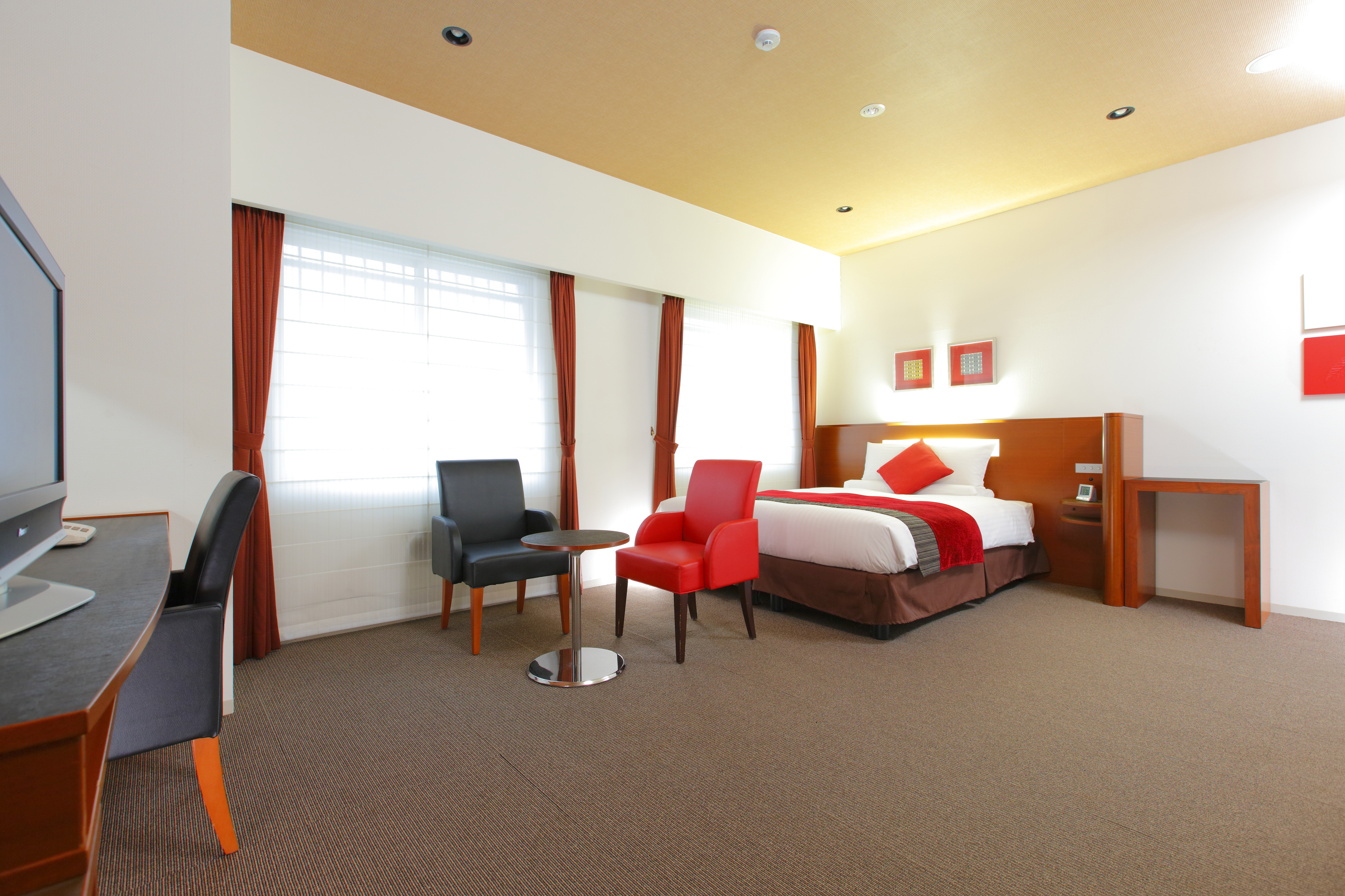 Double Deluxe Queen Bed