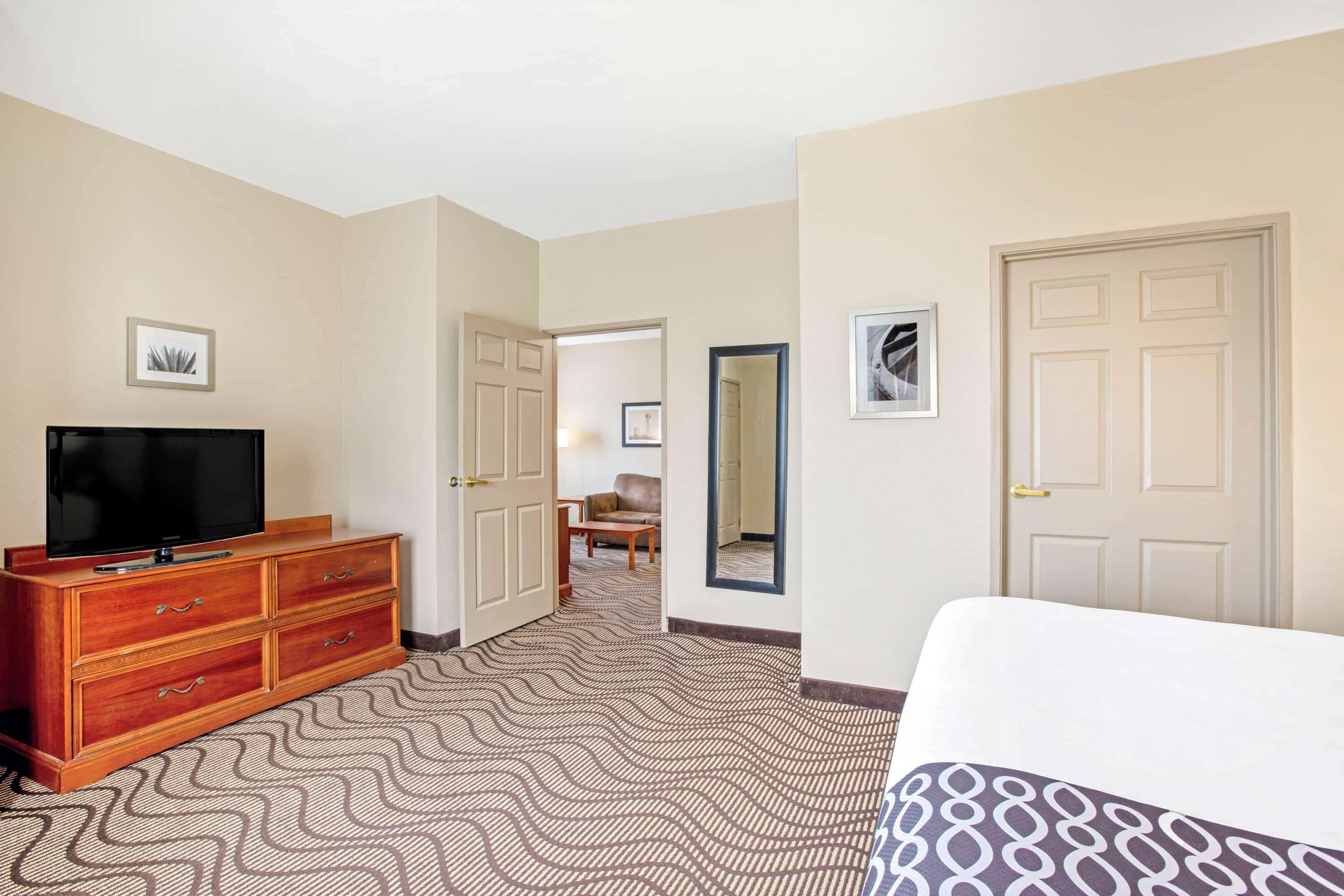 Suite King Bed Non Smoking