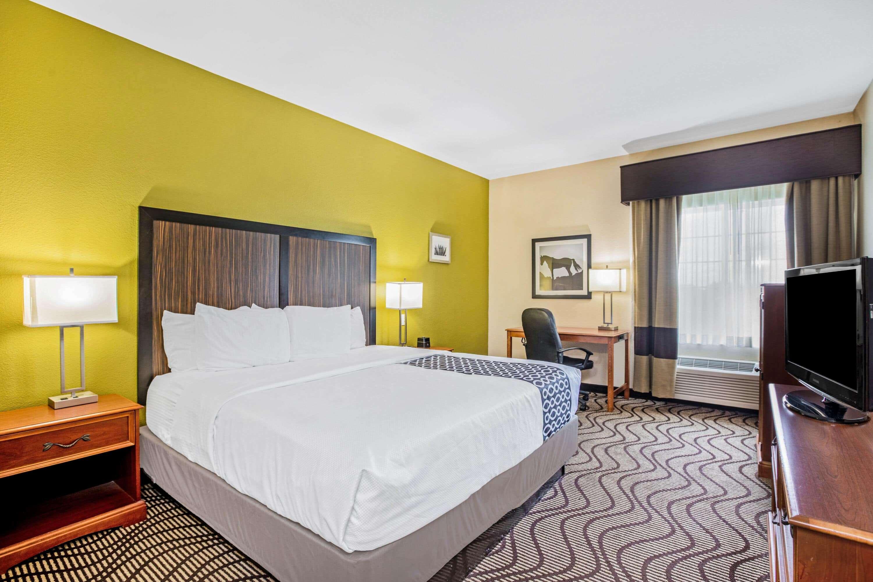 Room King Bed Non Smoking