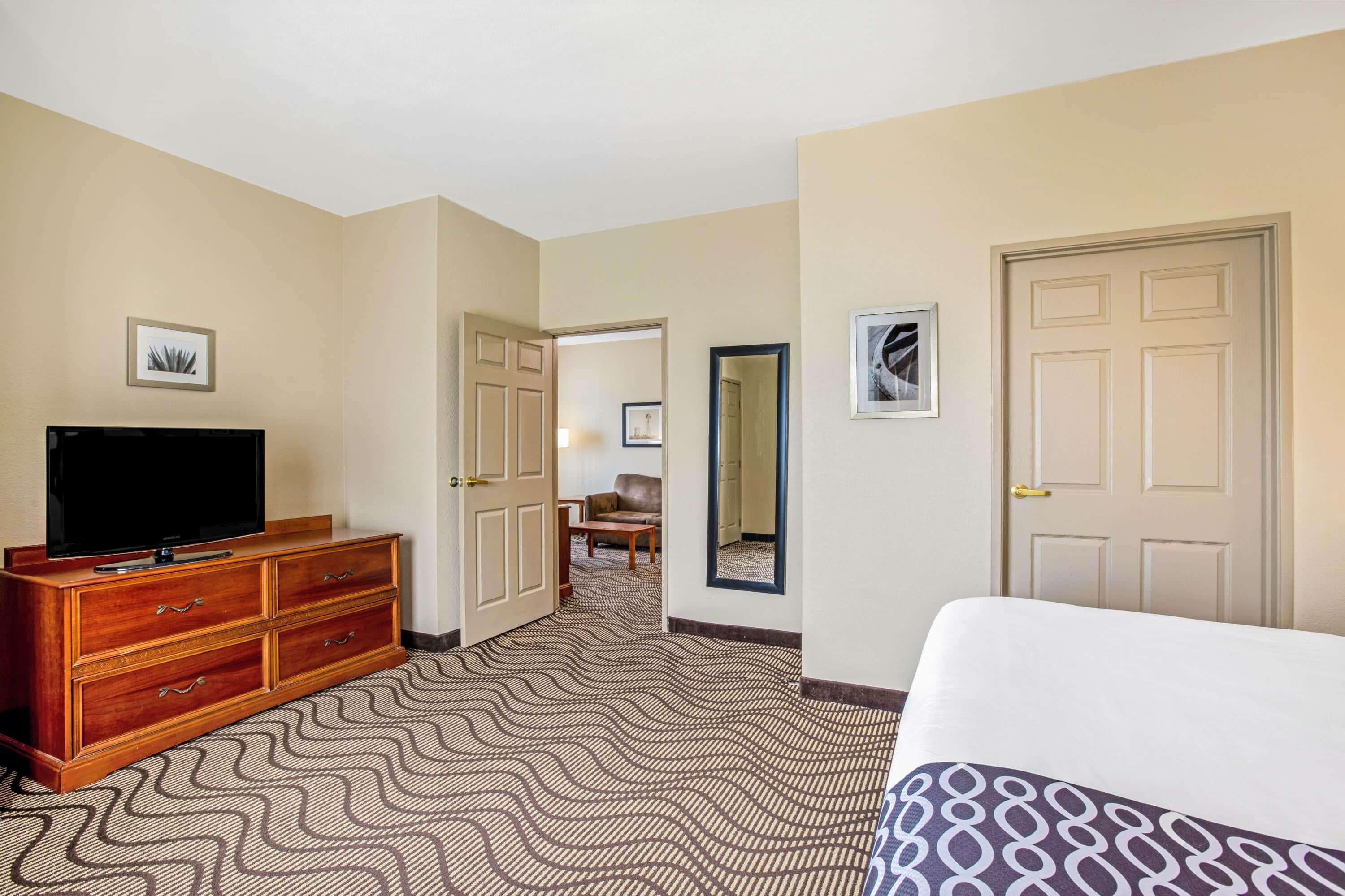 Suite King Bed Non Smoking