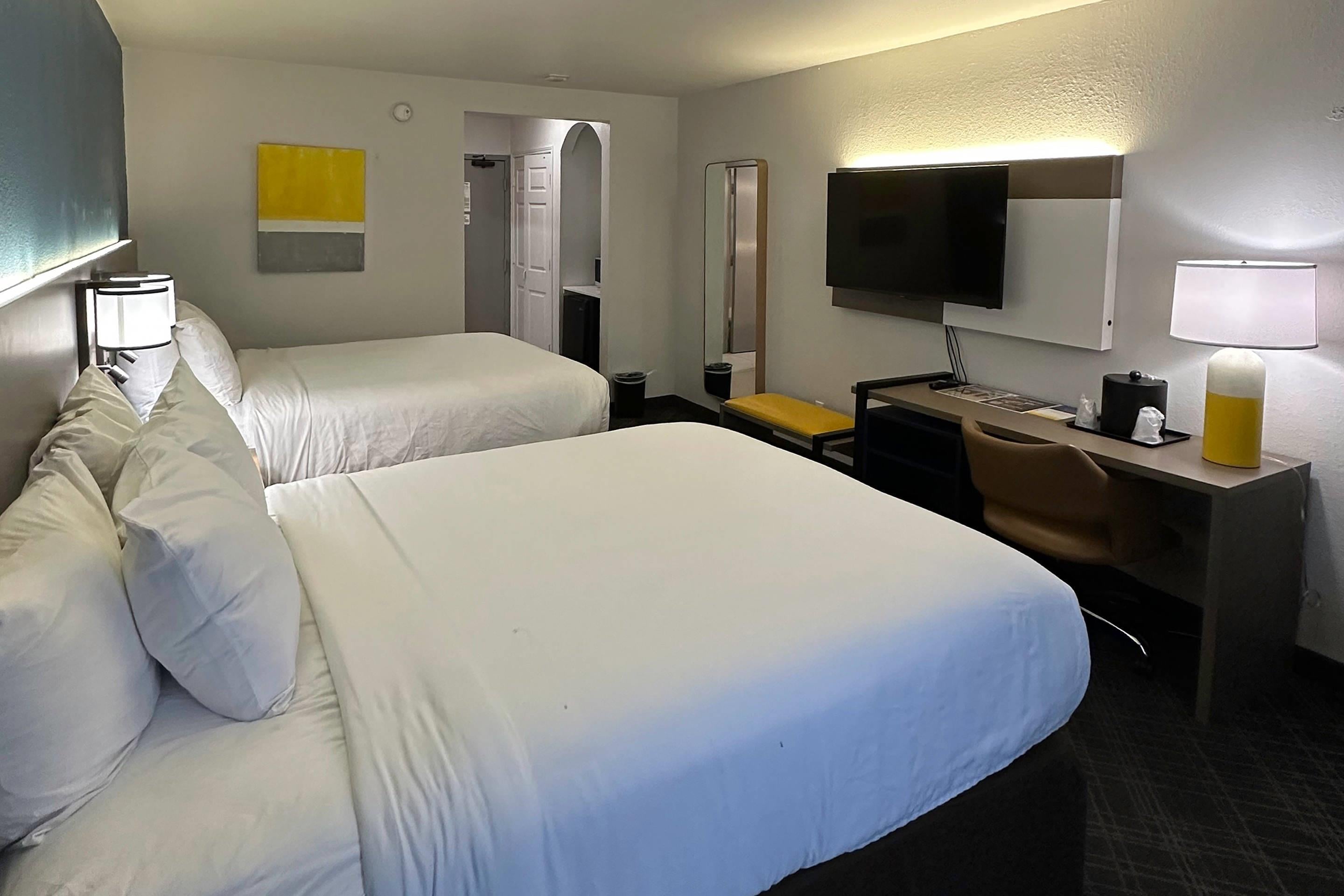 Double Two Queen Beds Non Smoking