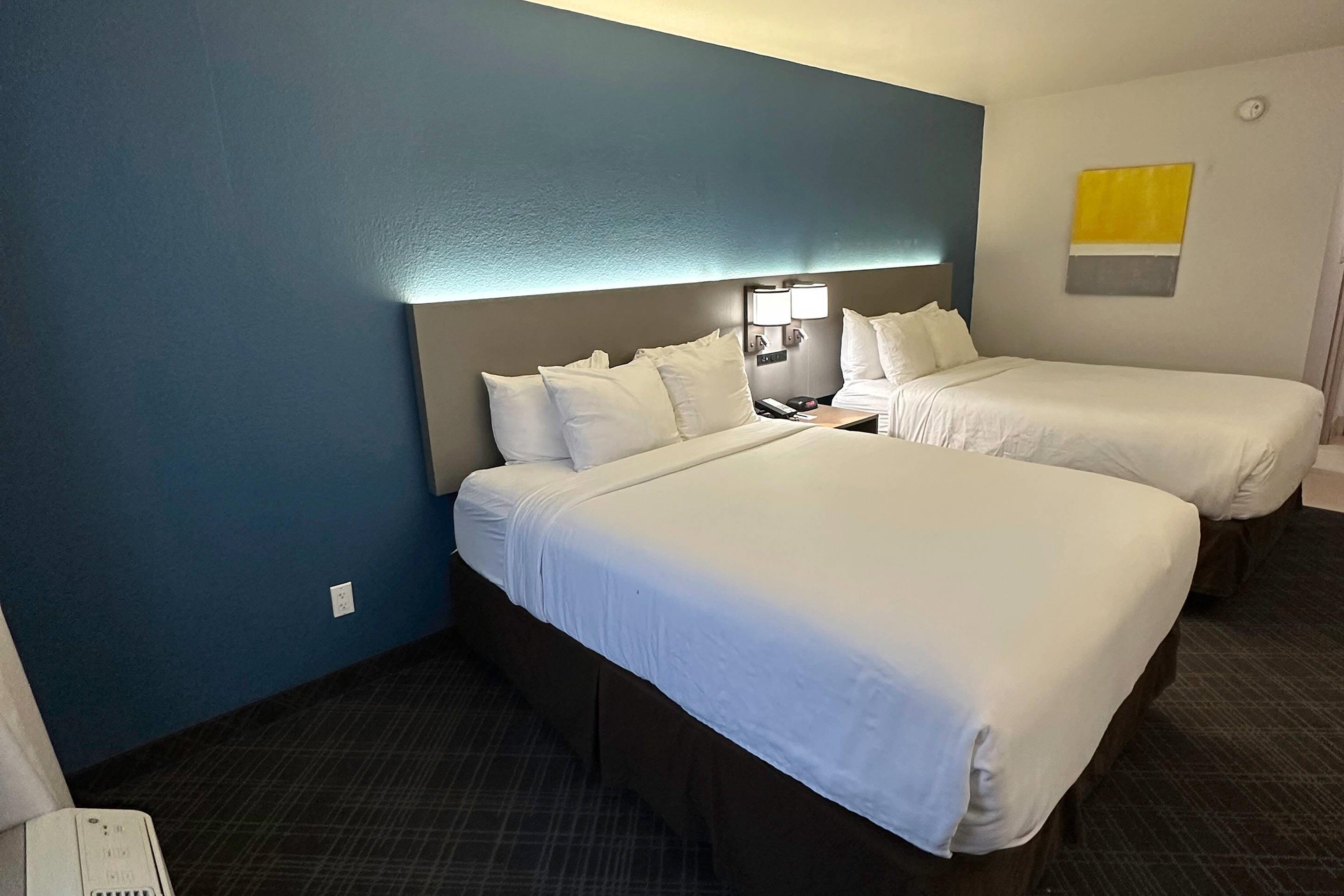 Double Two Queen Beds Non Smoking