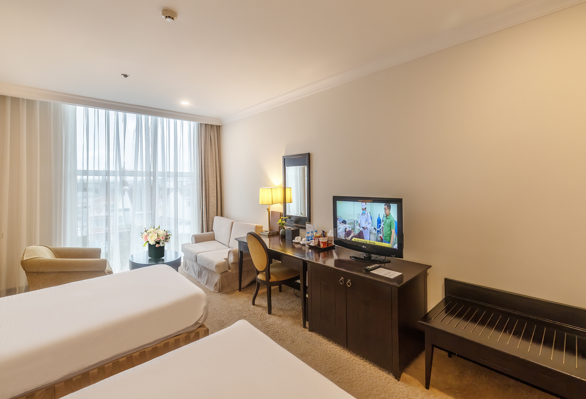 Triple Deluxe City View