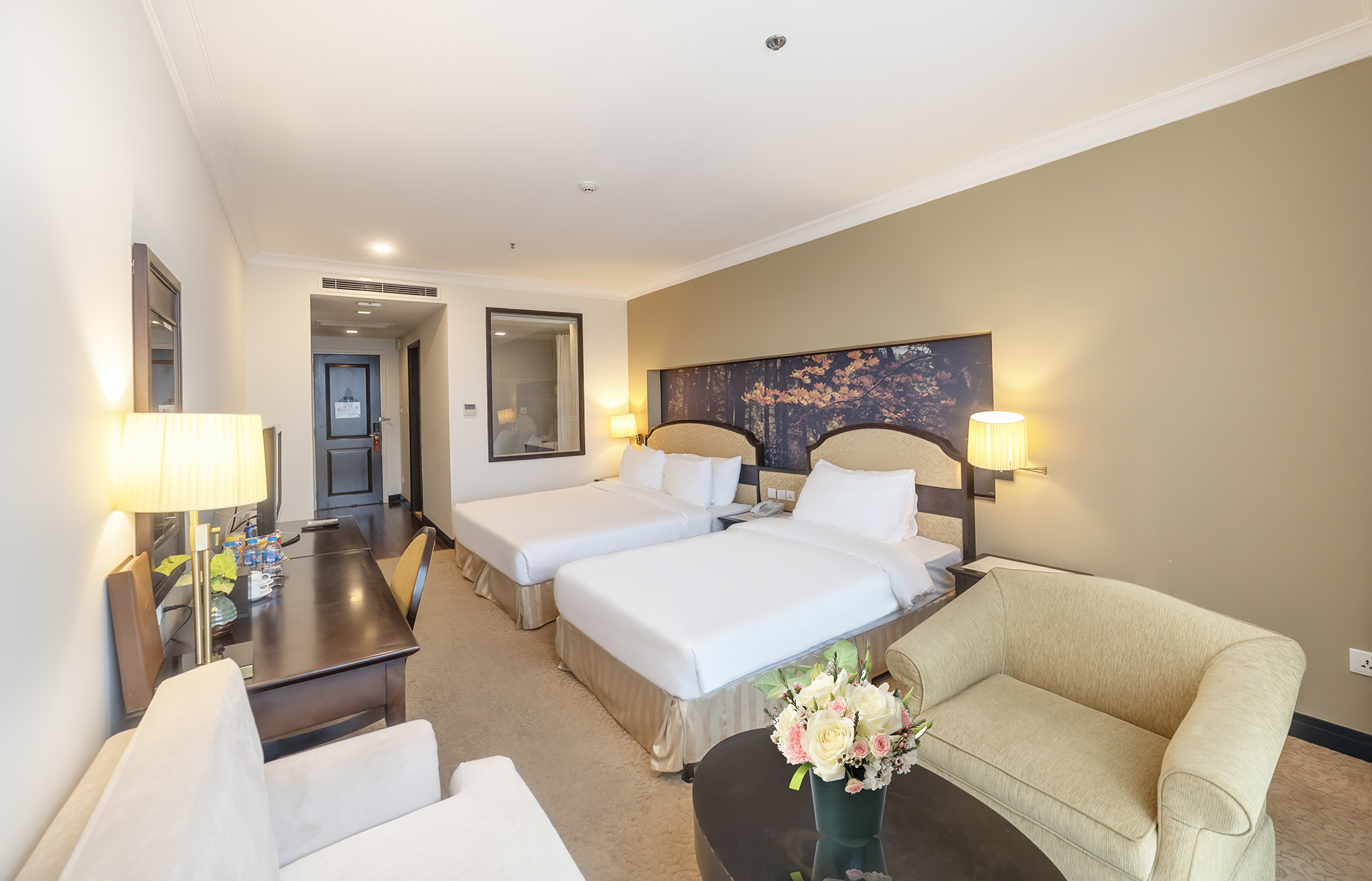 Triple Deluxe City View