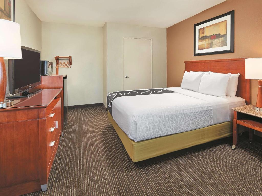 Suite King Bed Non Smoking