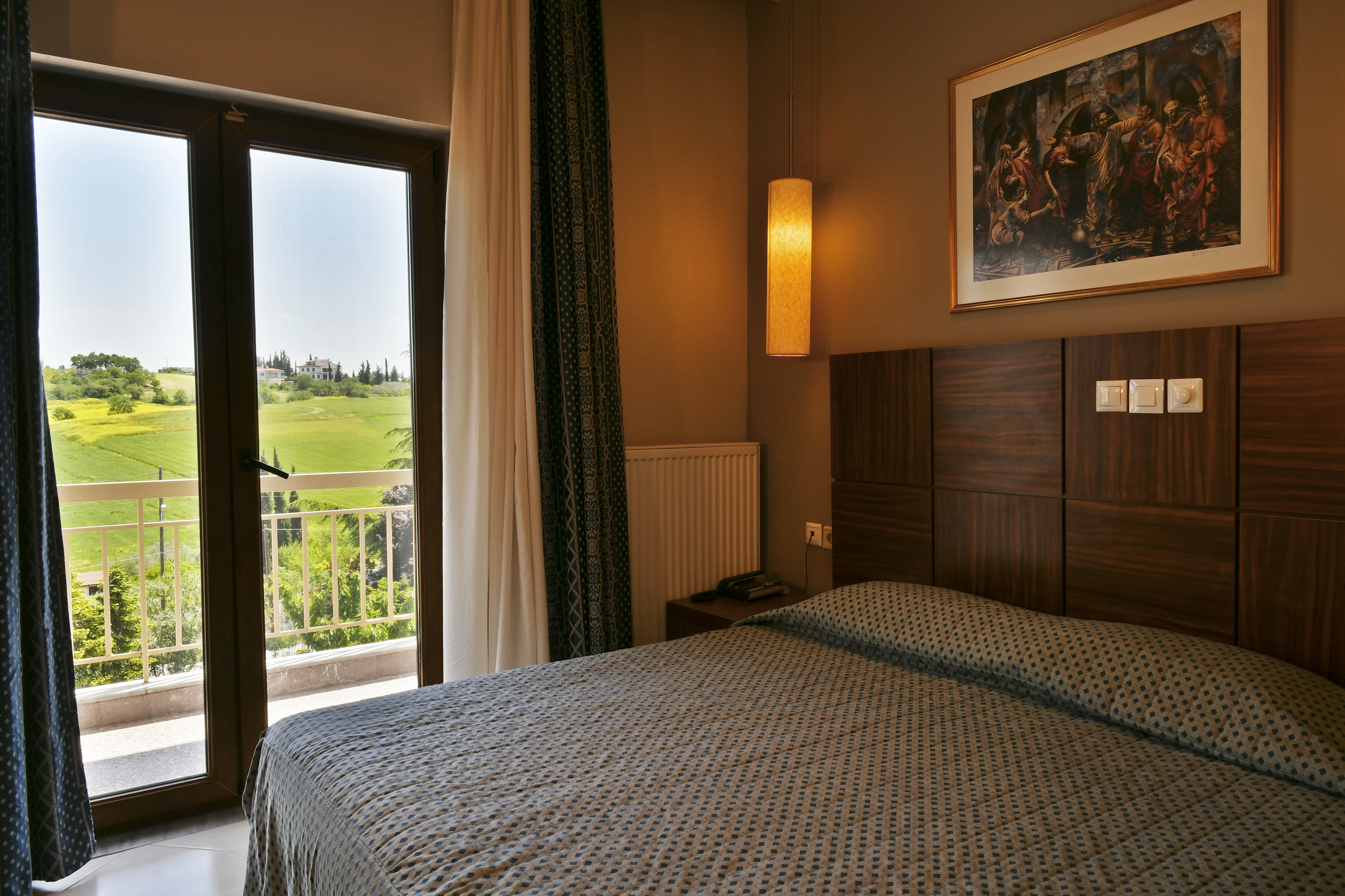 Double or Twin Standard