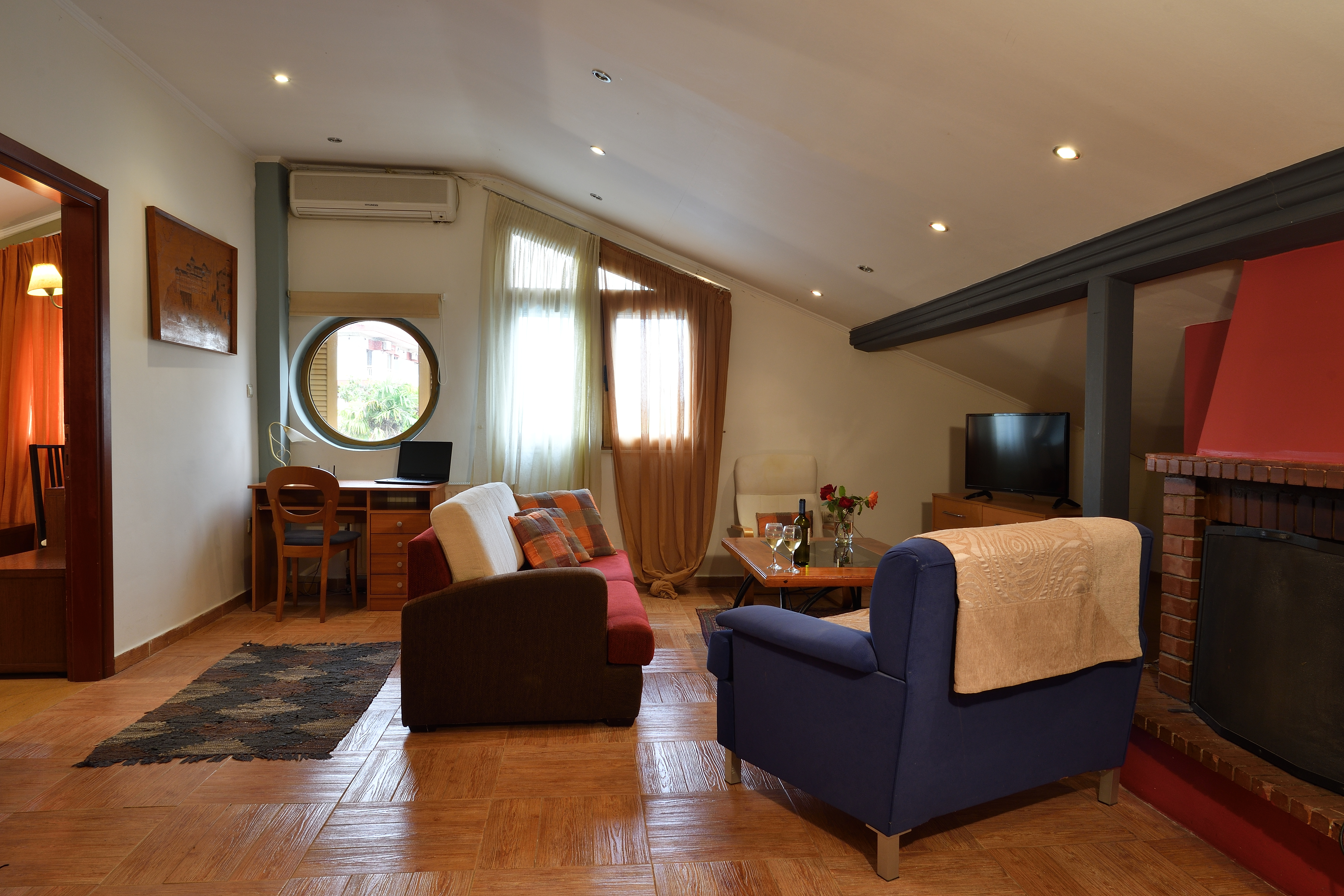 Apartment Capacity 6 Two Bedrooms