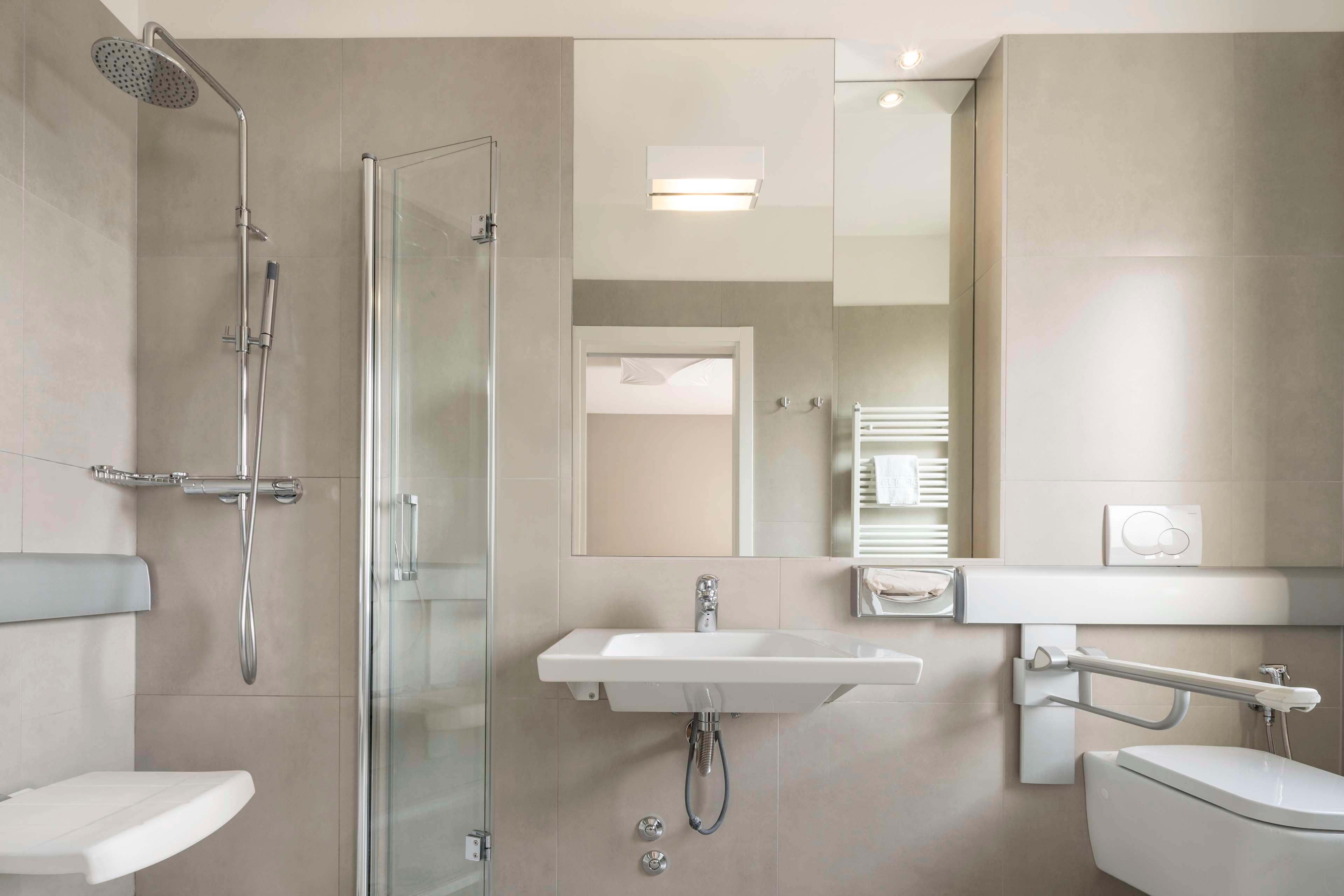 Double King Bed Non Smoking