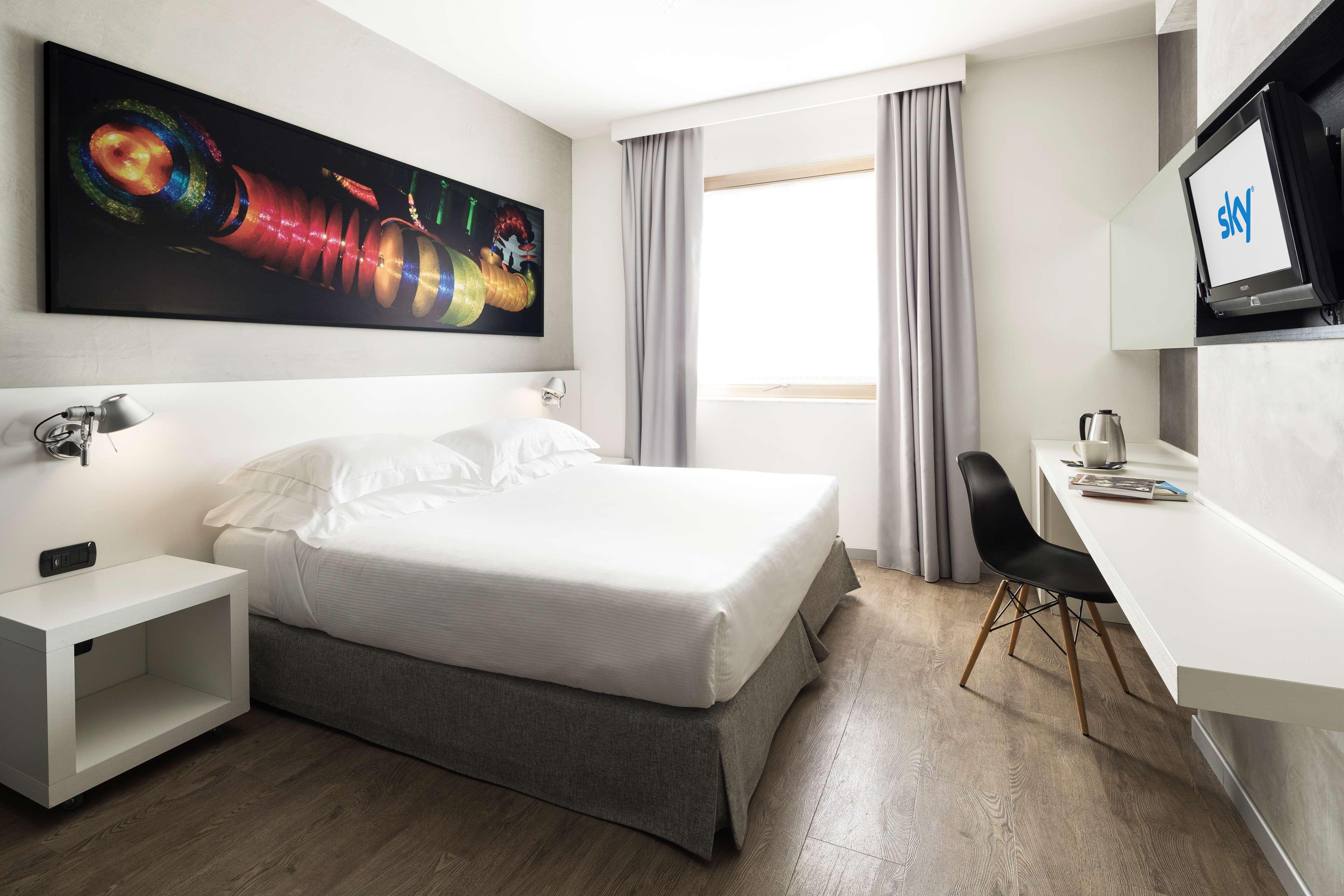 Double King Bed Non Smoking