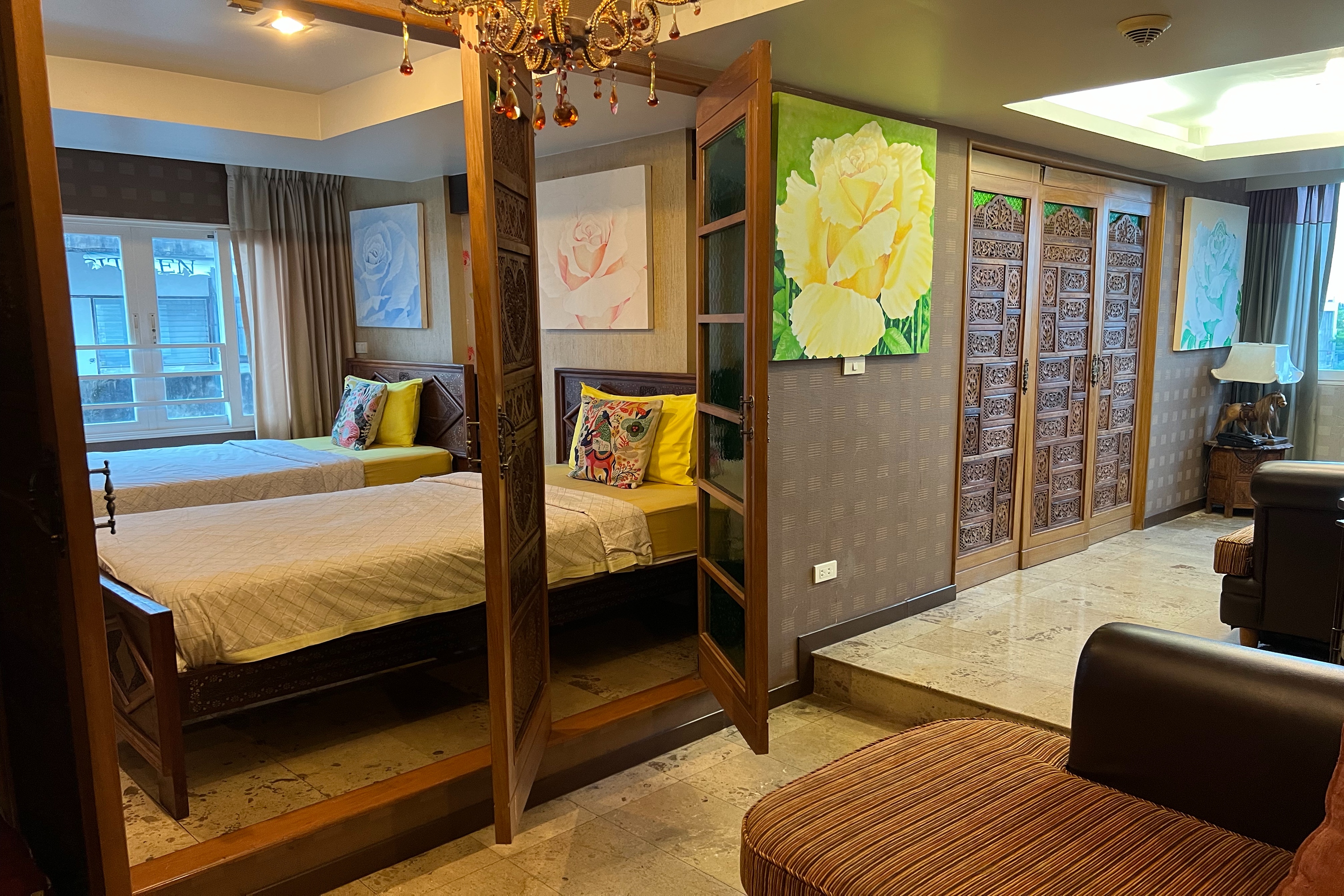 Family Room Executive