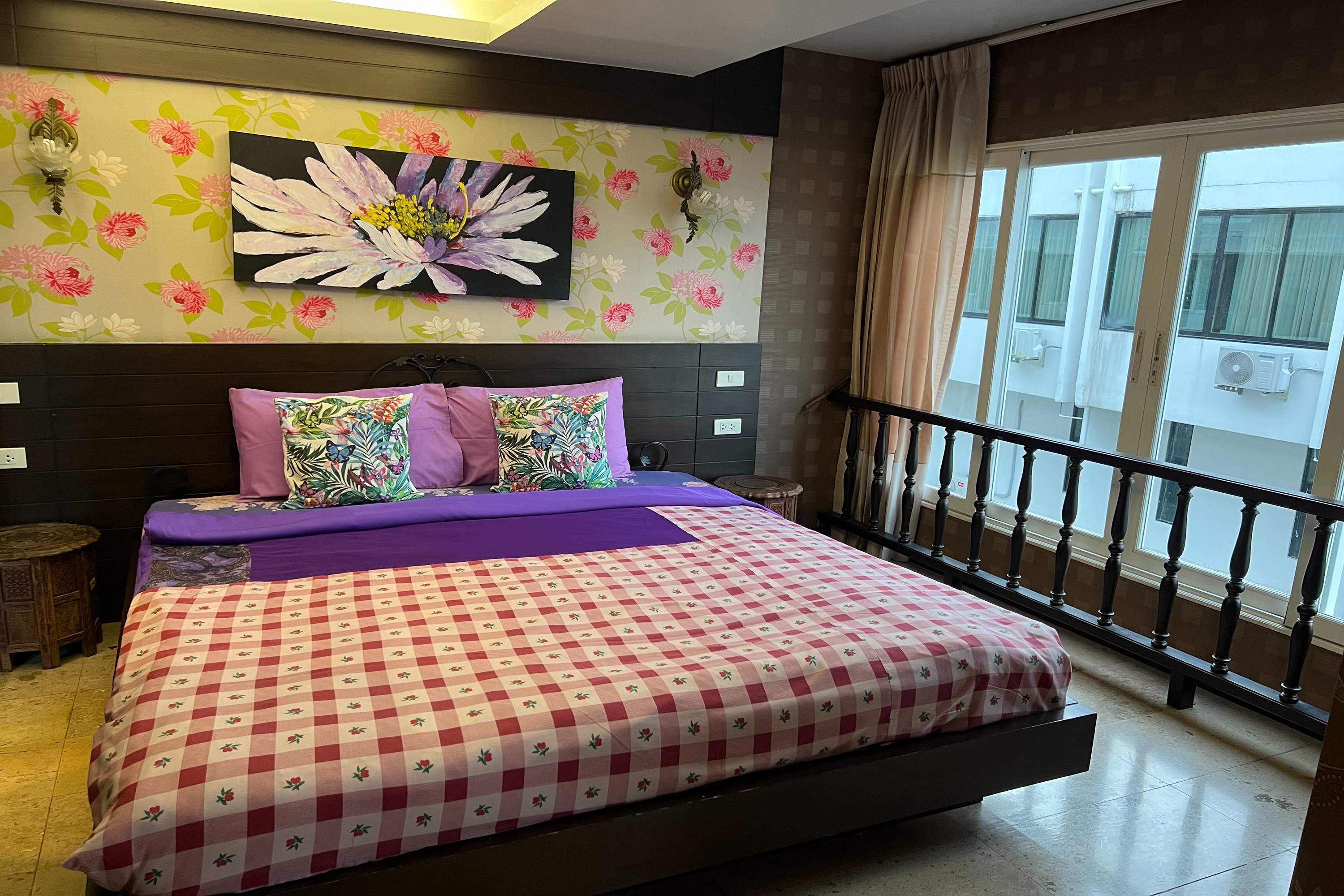 Family Room Executive