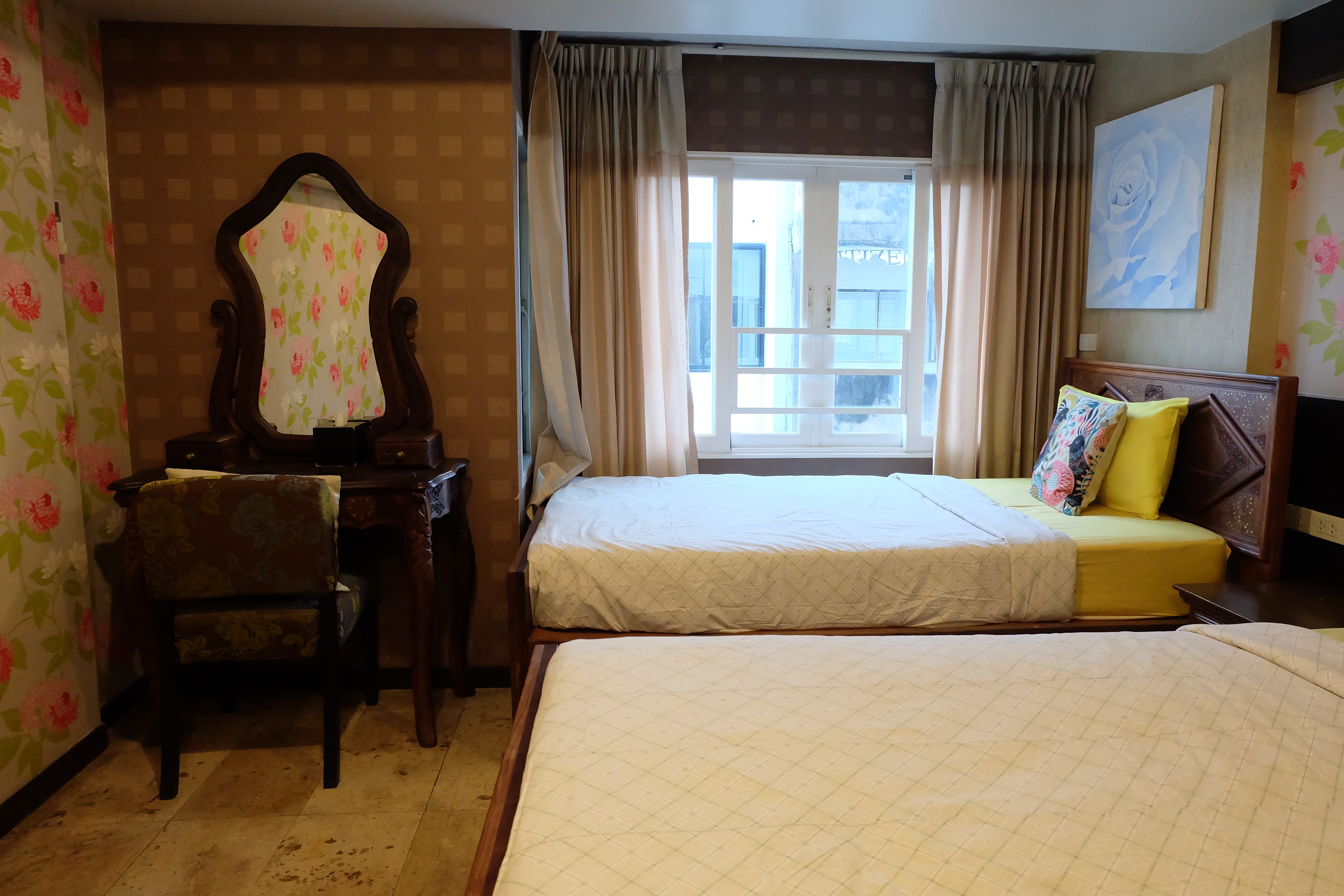 Family Room Executive