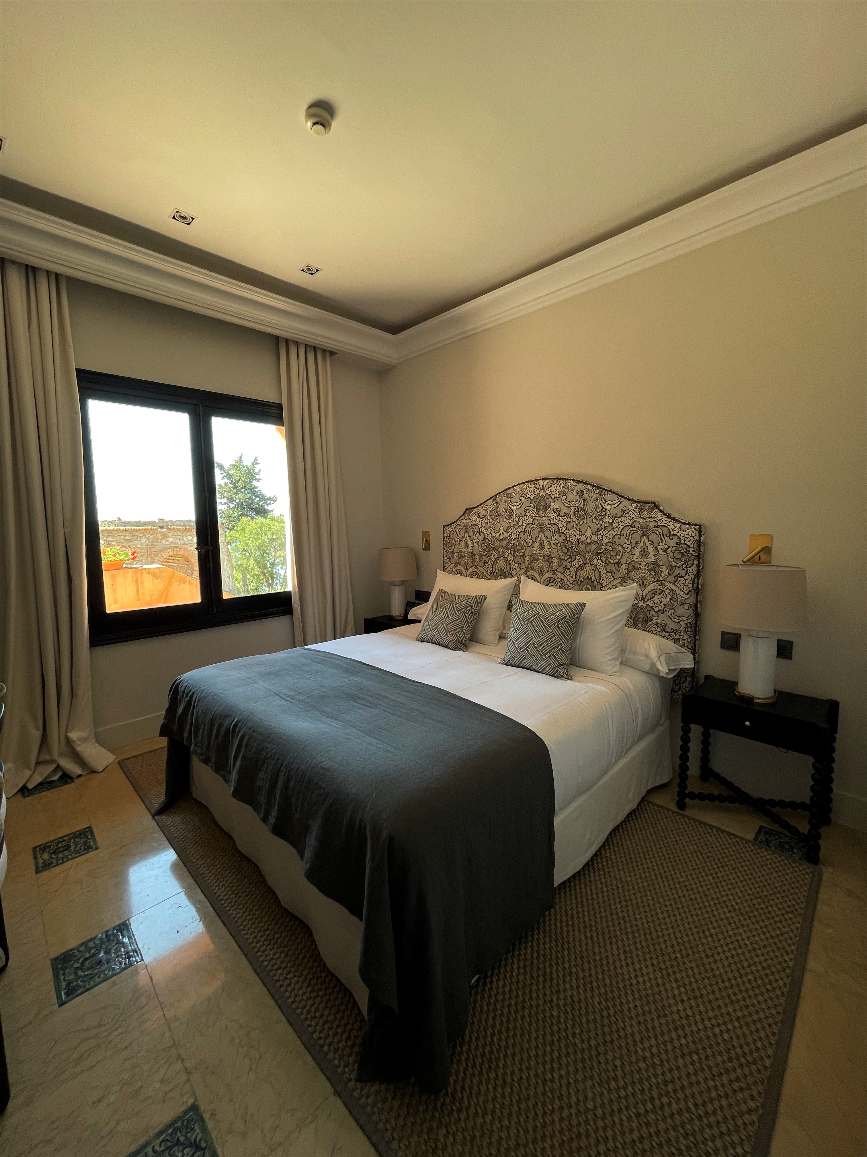 Double or Twin Standard