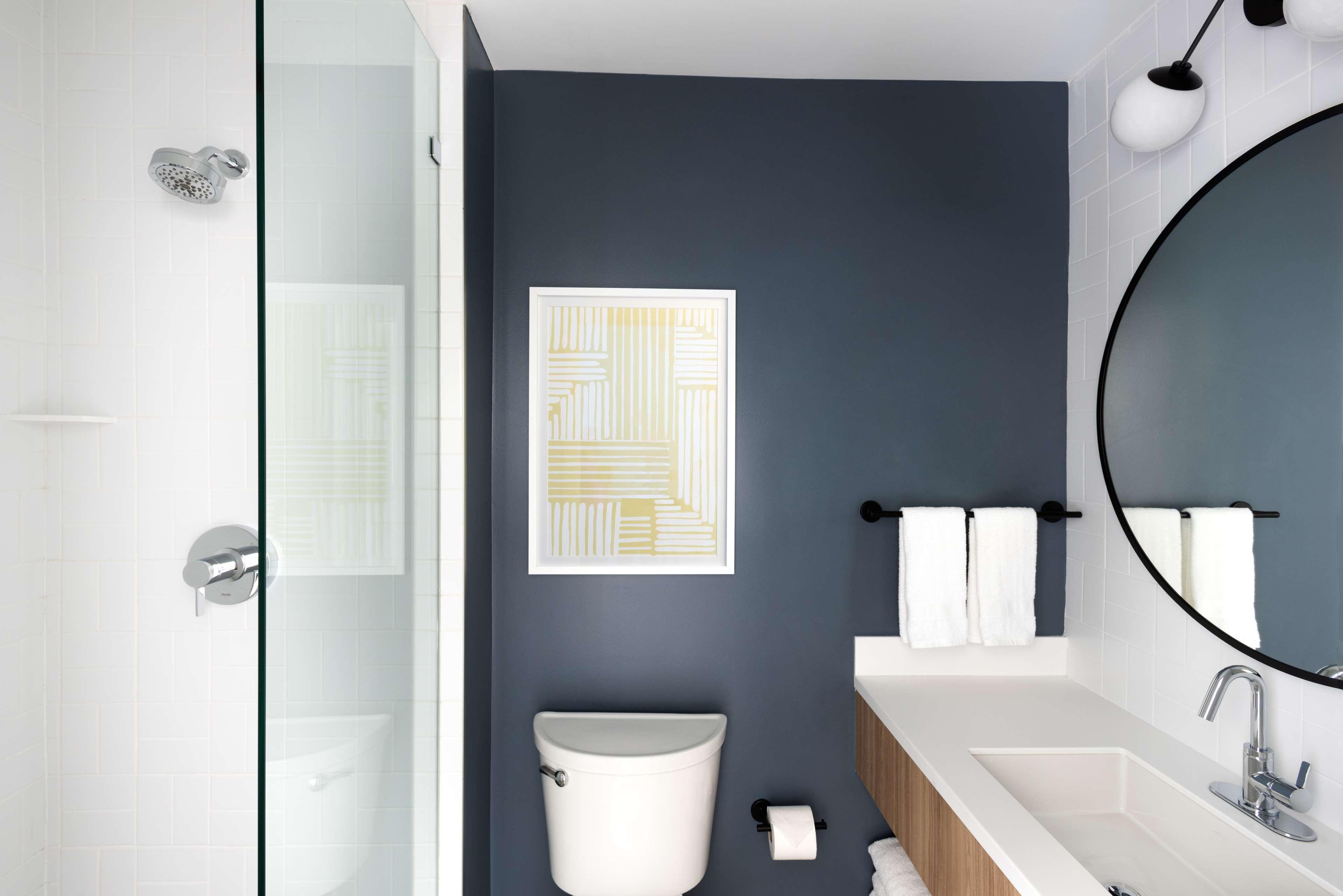 Studio Two Queen Beds