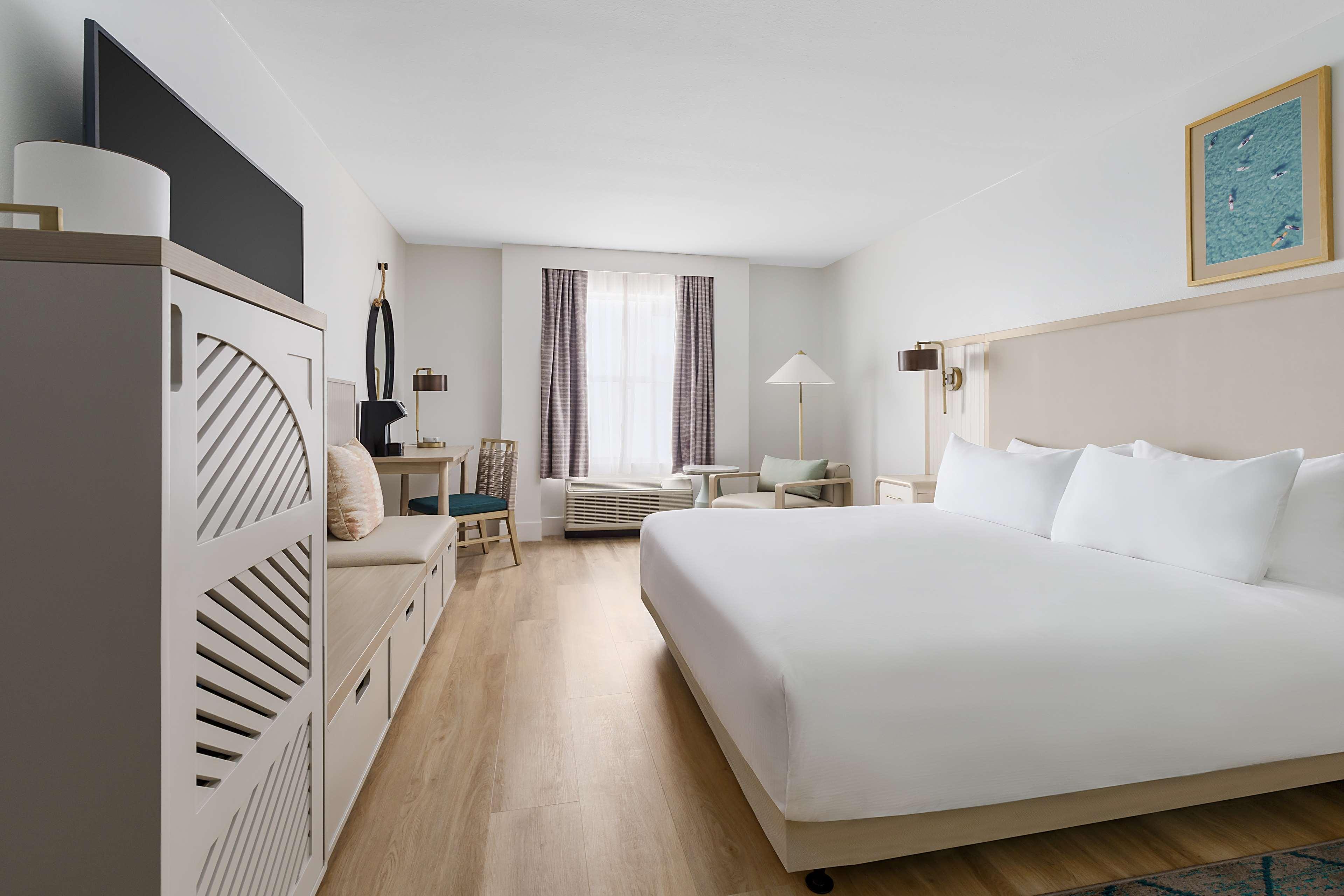 Double Accessible King Size Bed