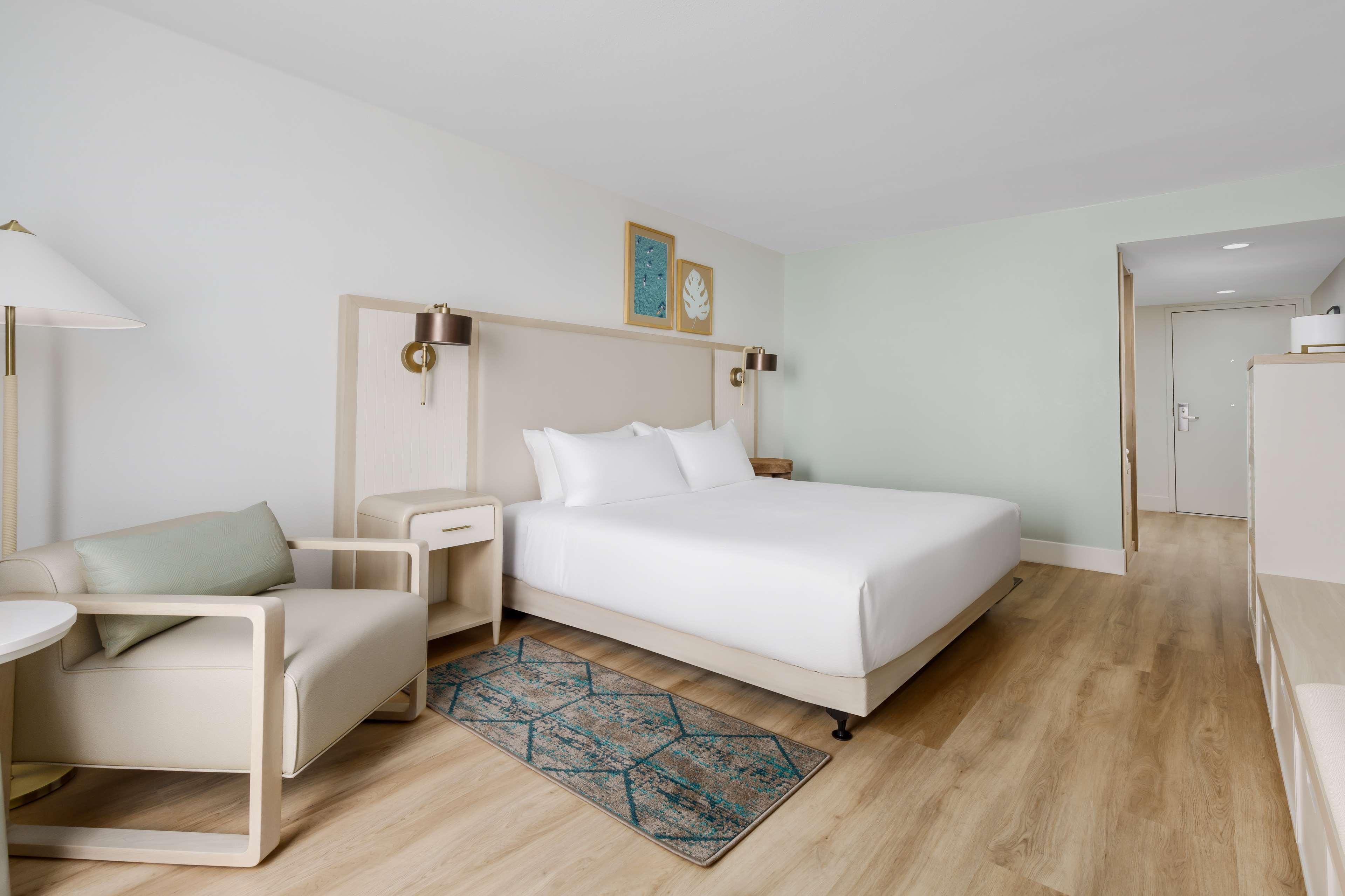 Double Accessible King Size Bed