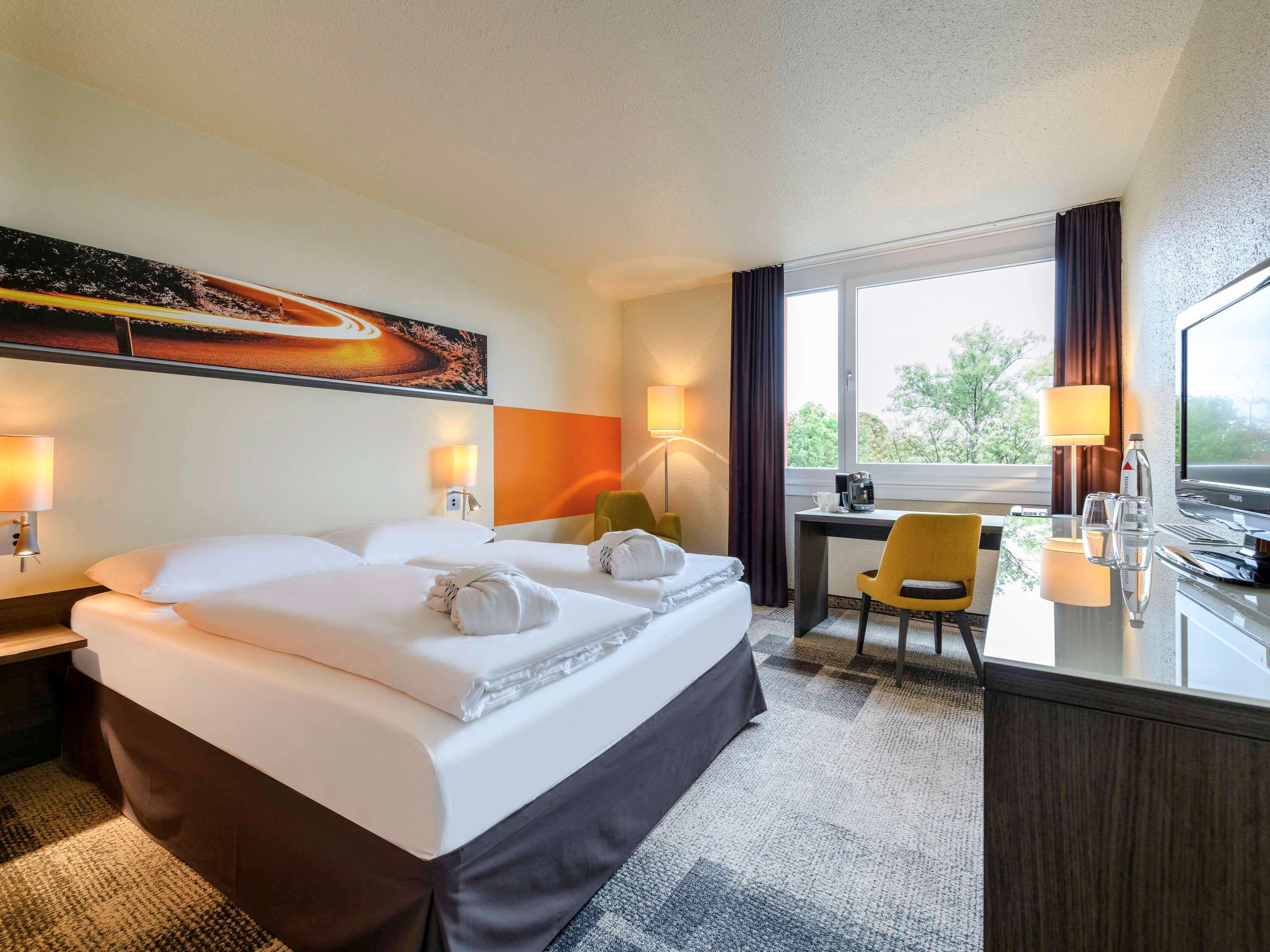 Double Premium Queen Bed