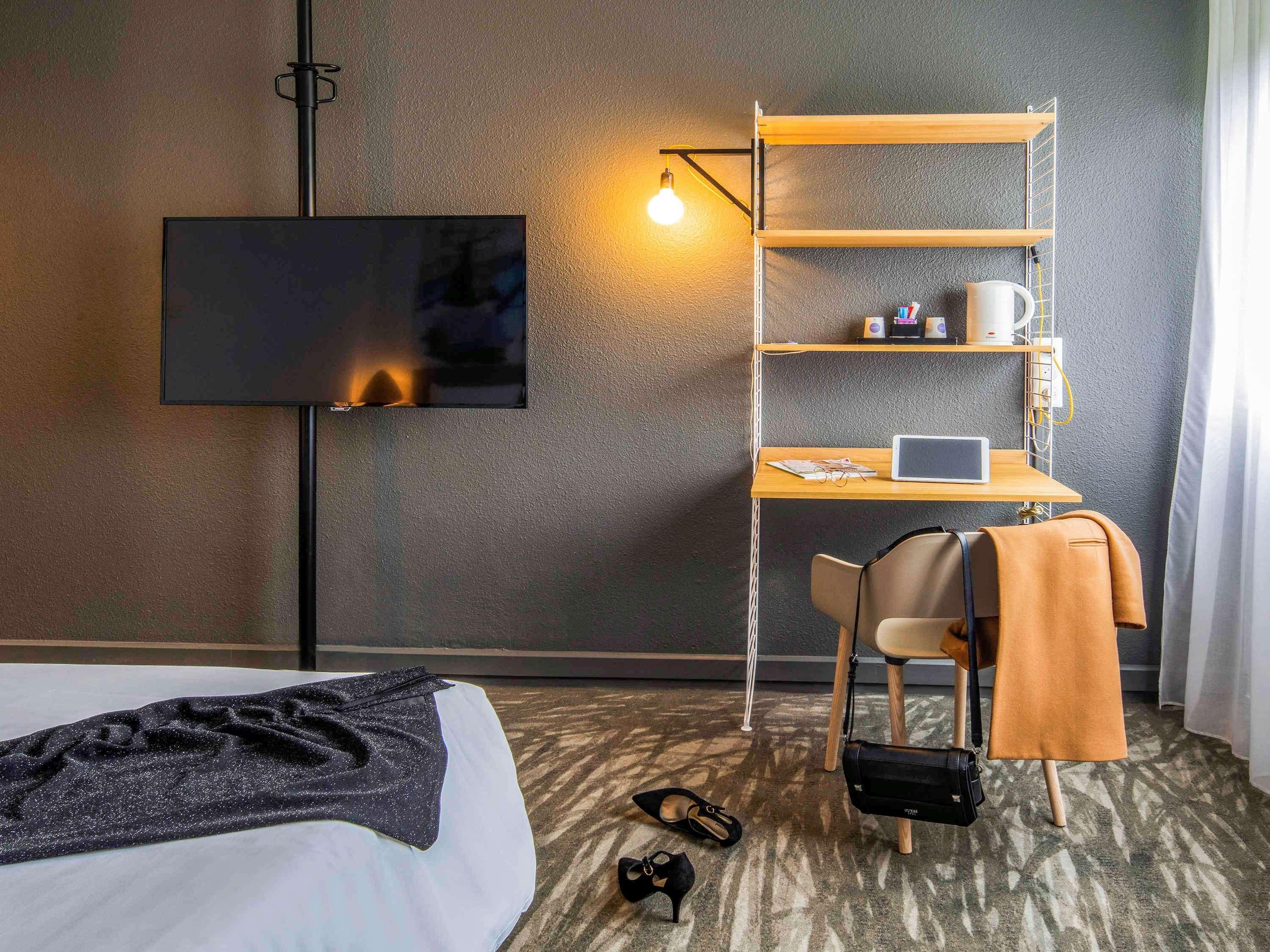 Double Classic Double Bed