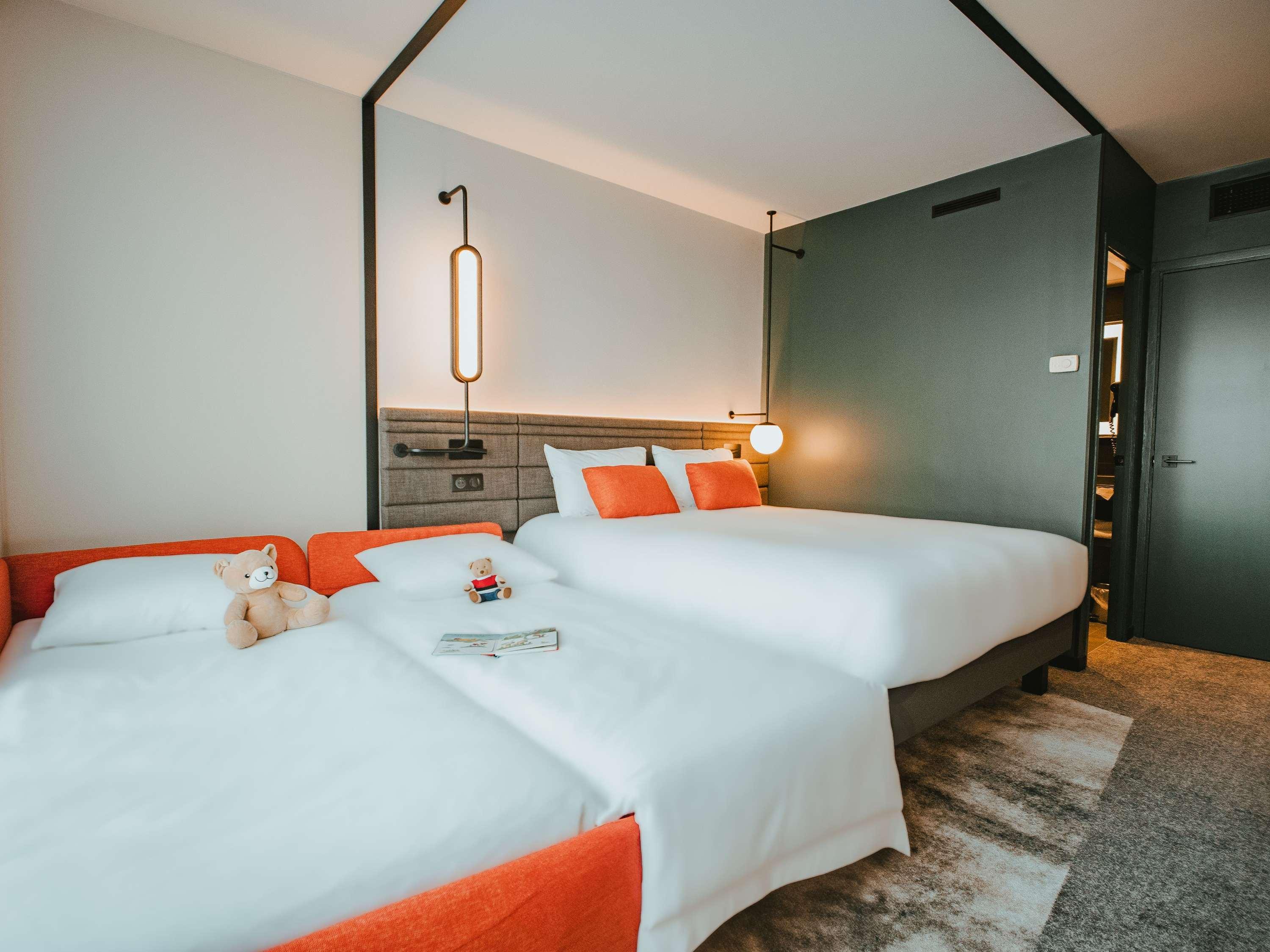 Double Superior Queen Bed