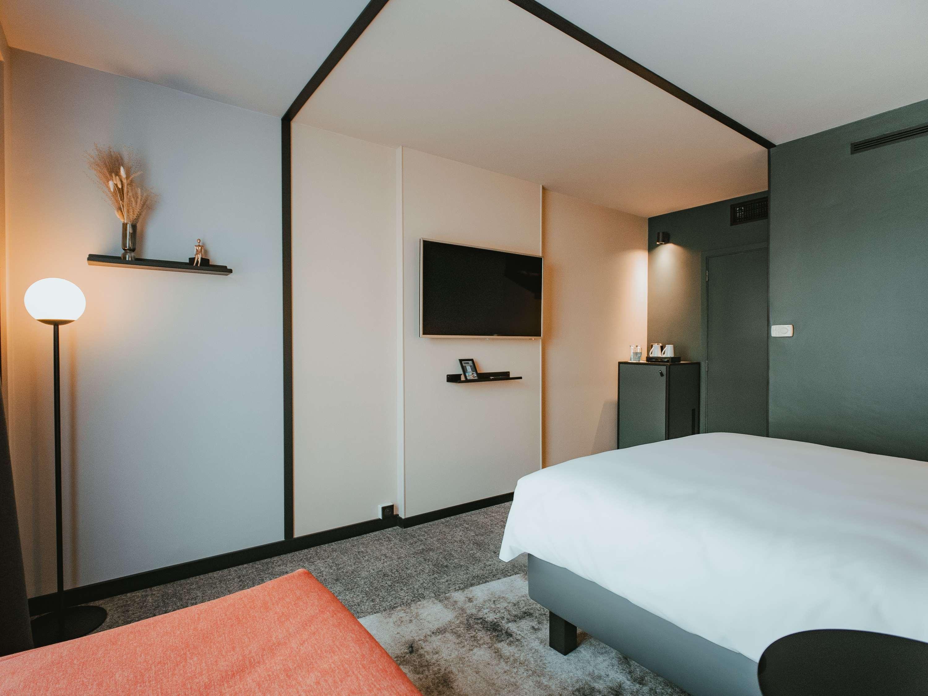 Double Superior Queen Bed