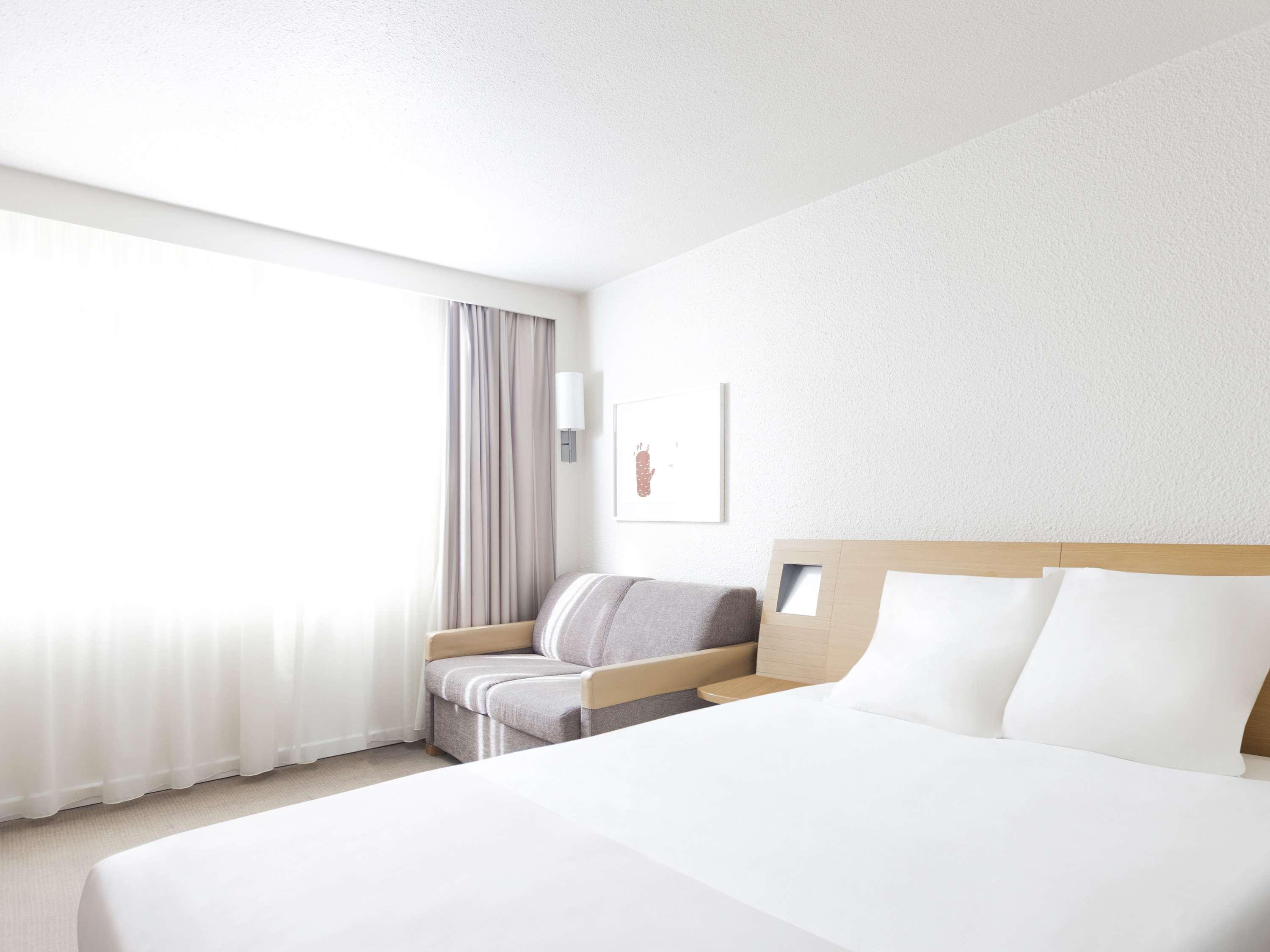 Double Classic Double Bed